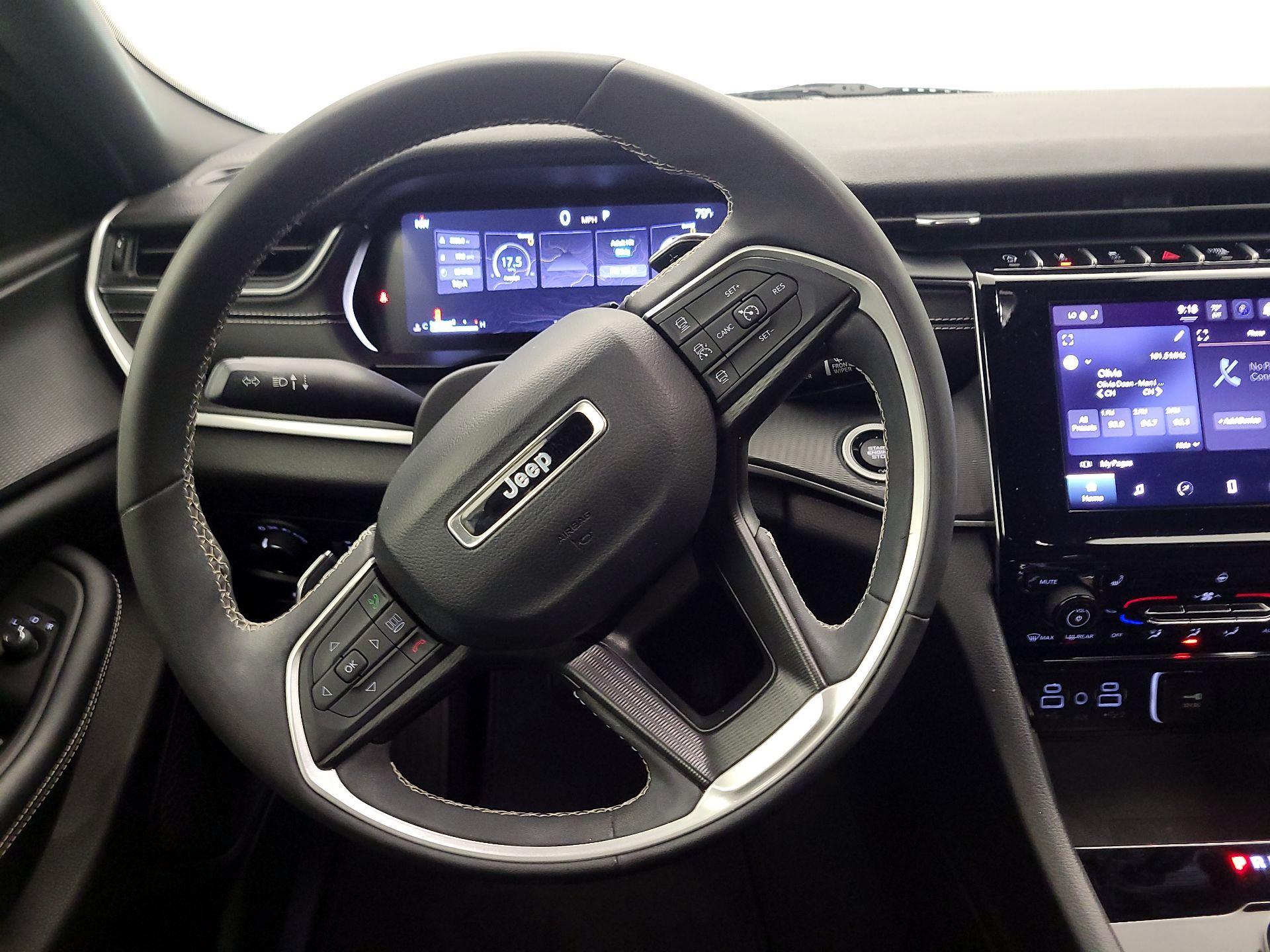 Thumbnail: 2024 Jeep Grand Cherokee - 10
