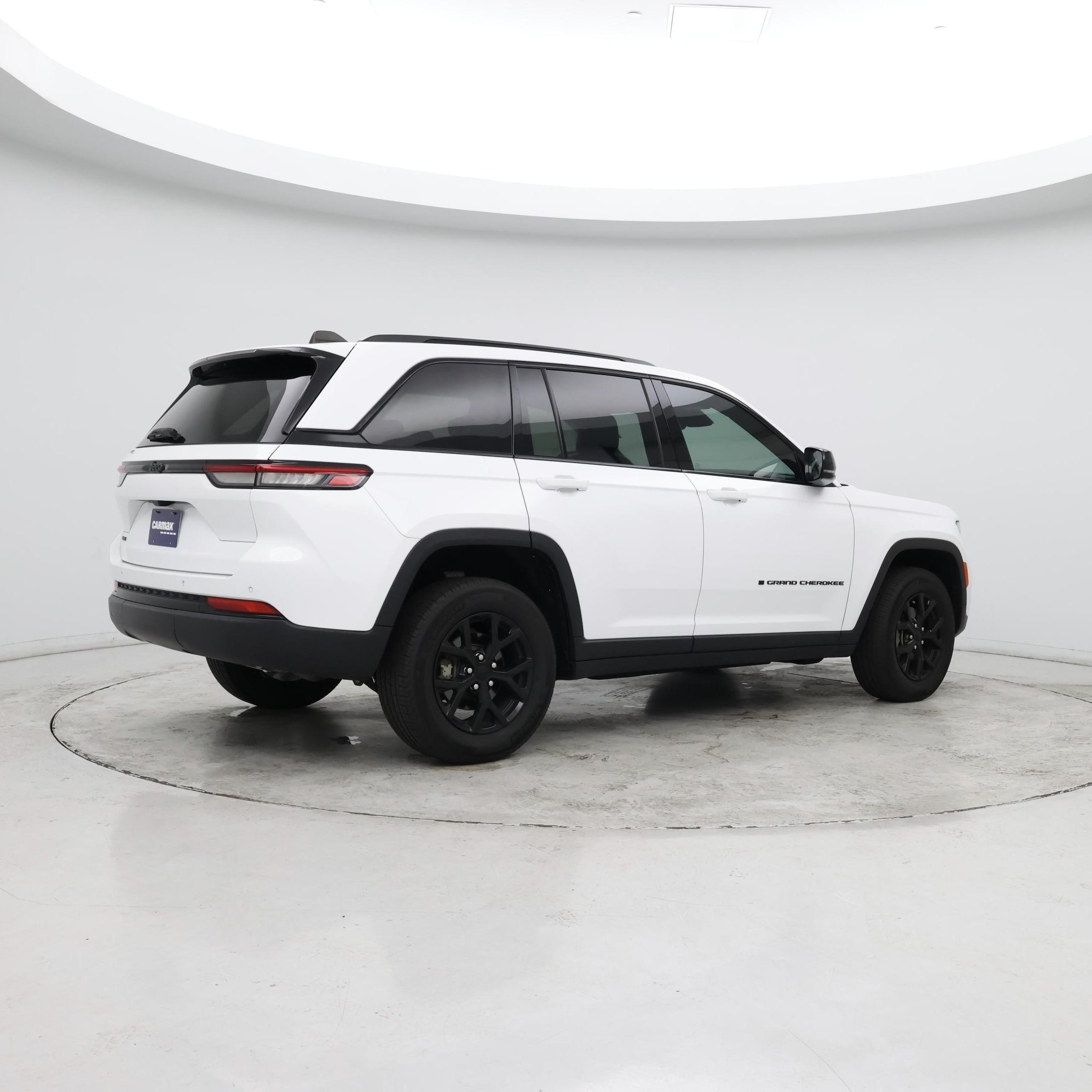 Thumbnail: 2024 Jeep Grand Cherokee - 6