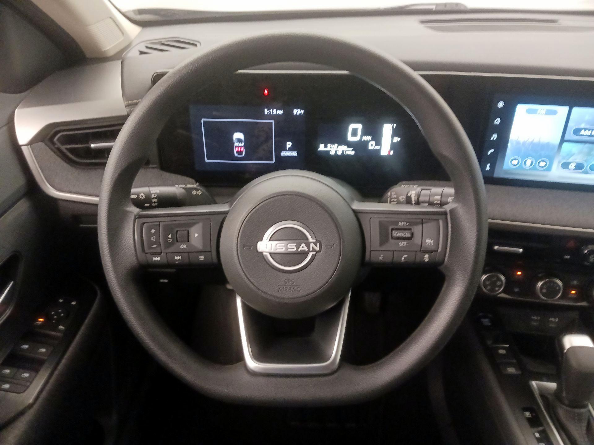 Thumbnail: 2025 Nissan Kicks - 10