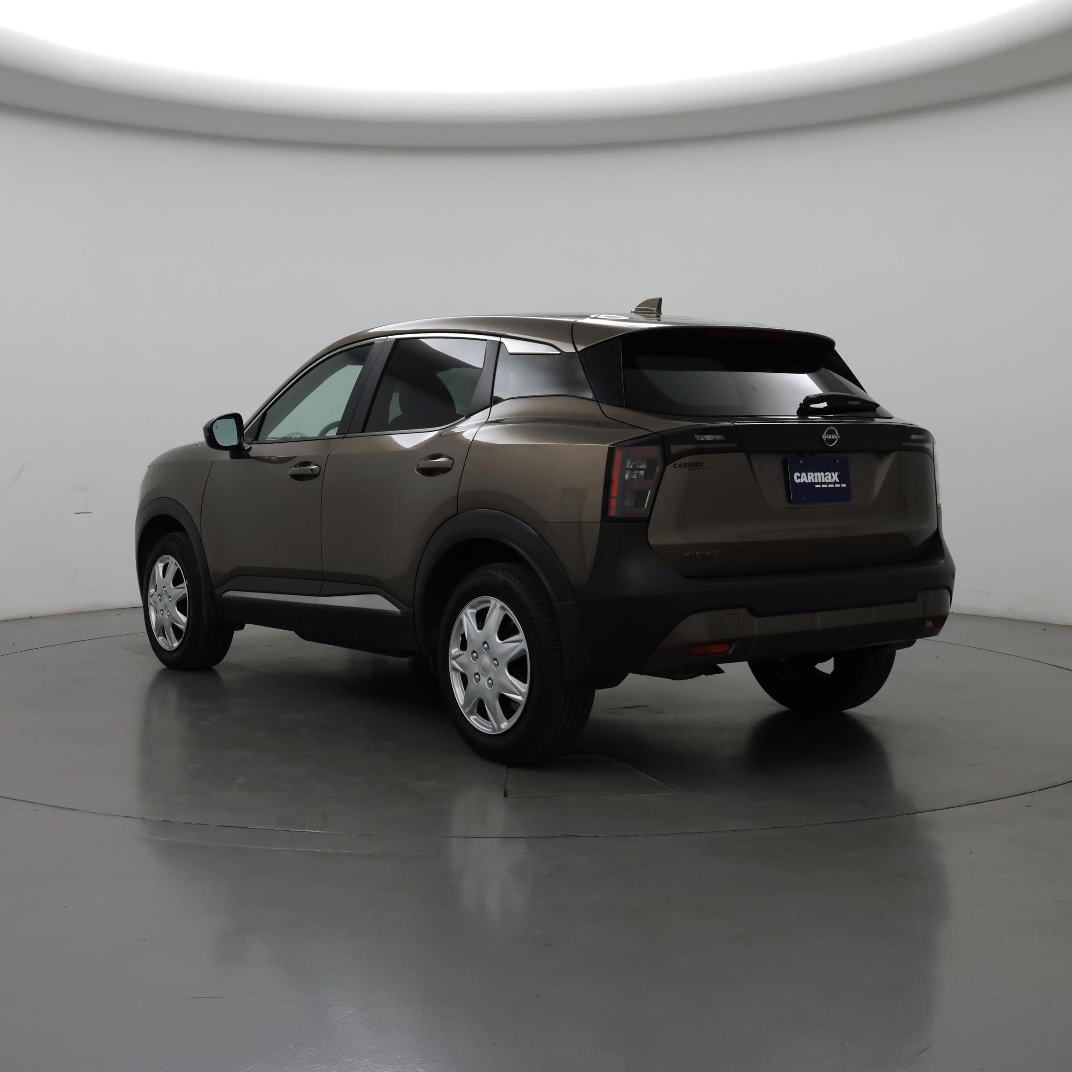 Thumbnail: 2025 Nissan Kicks - 2