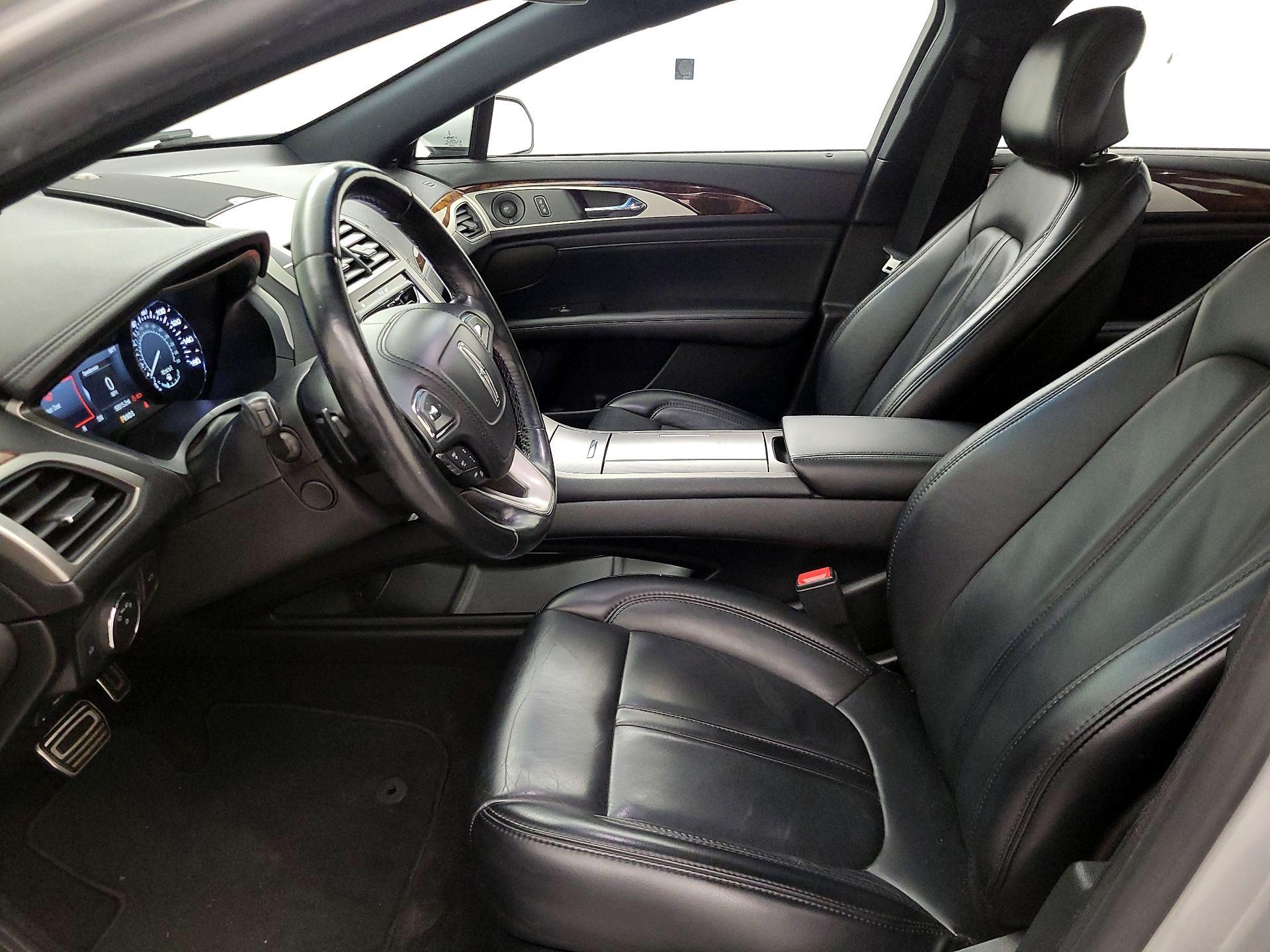 Thumbnail: 2019 Lincoln MKZ - 11
