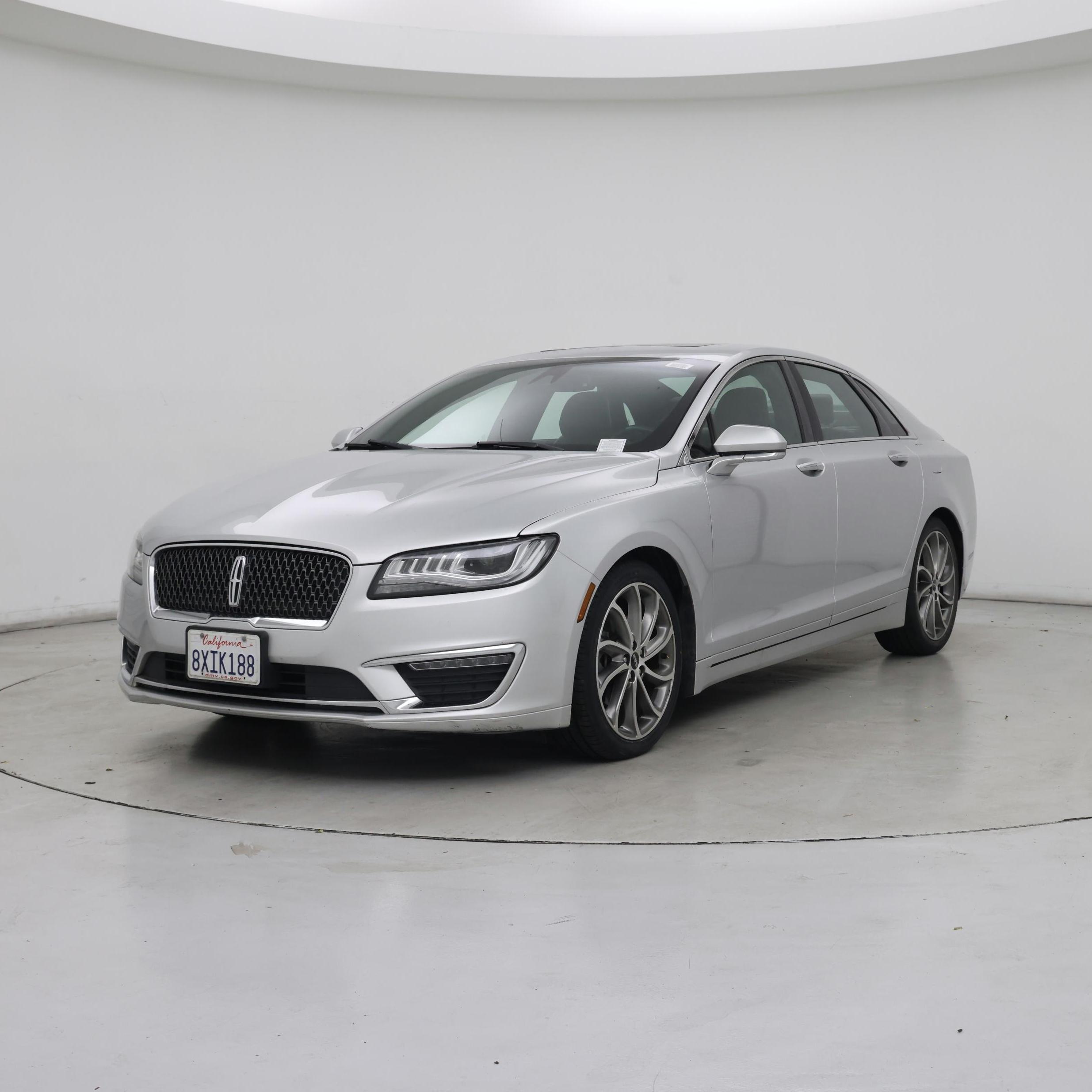 Thumbnail: 2019 Lincoln MKZ - 4