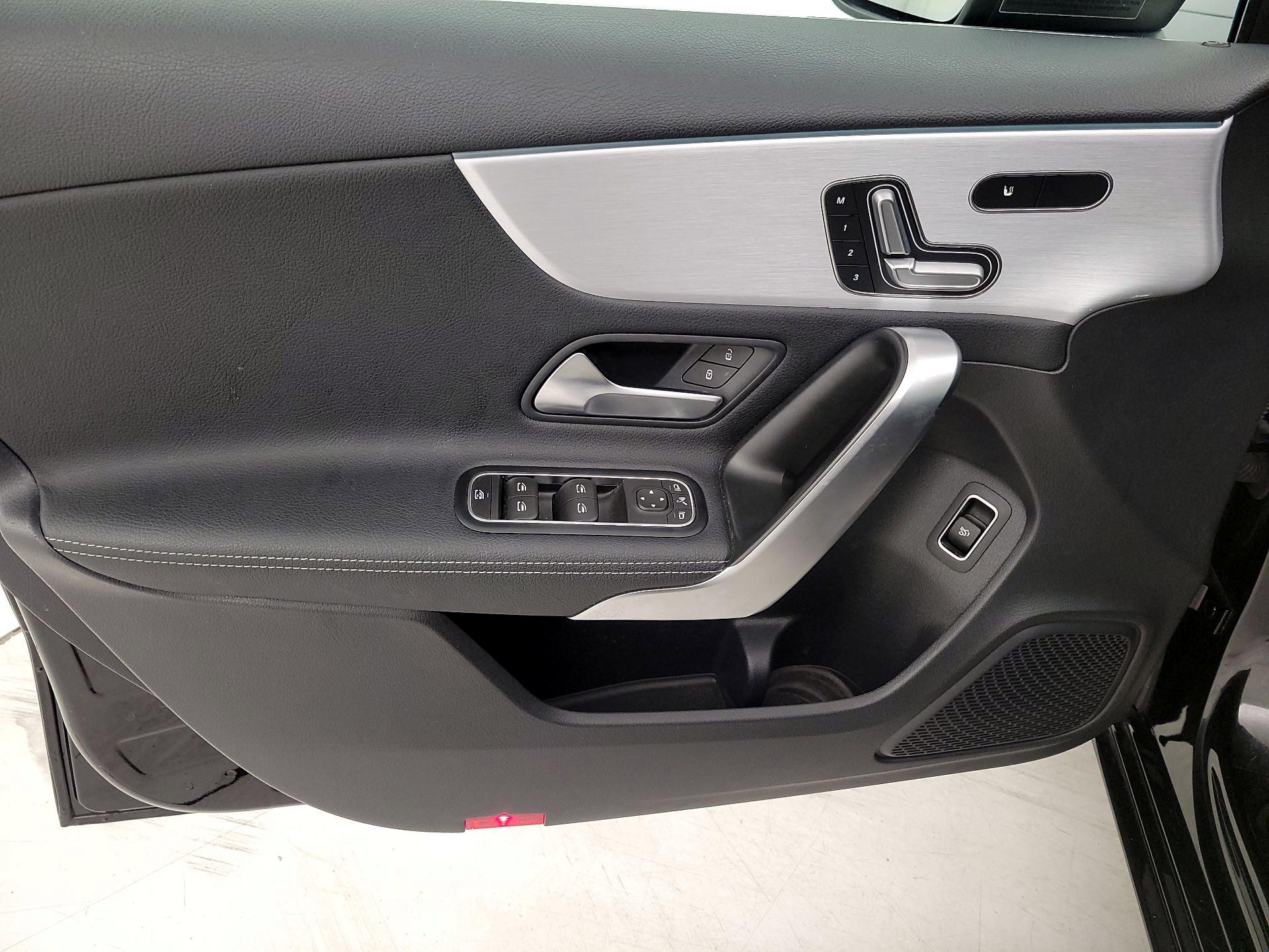 Thumbnail: 2021 Mercedes-Benz A-Class - 12
