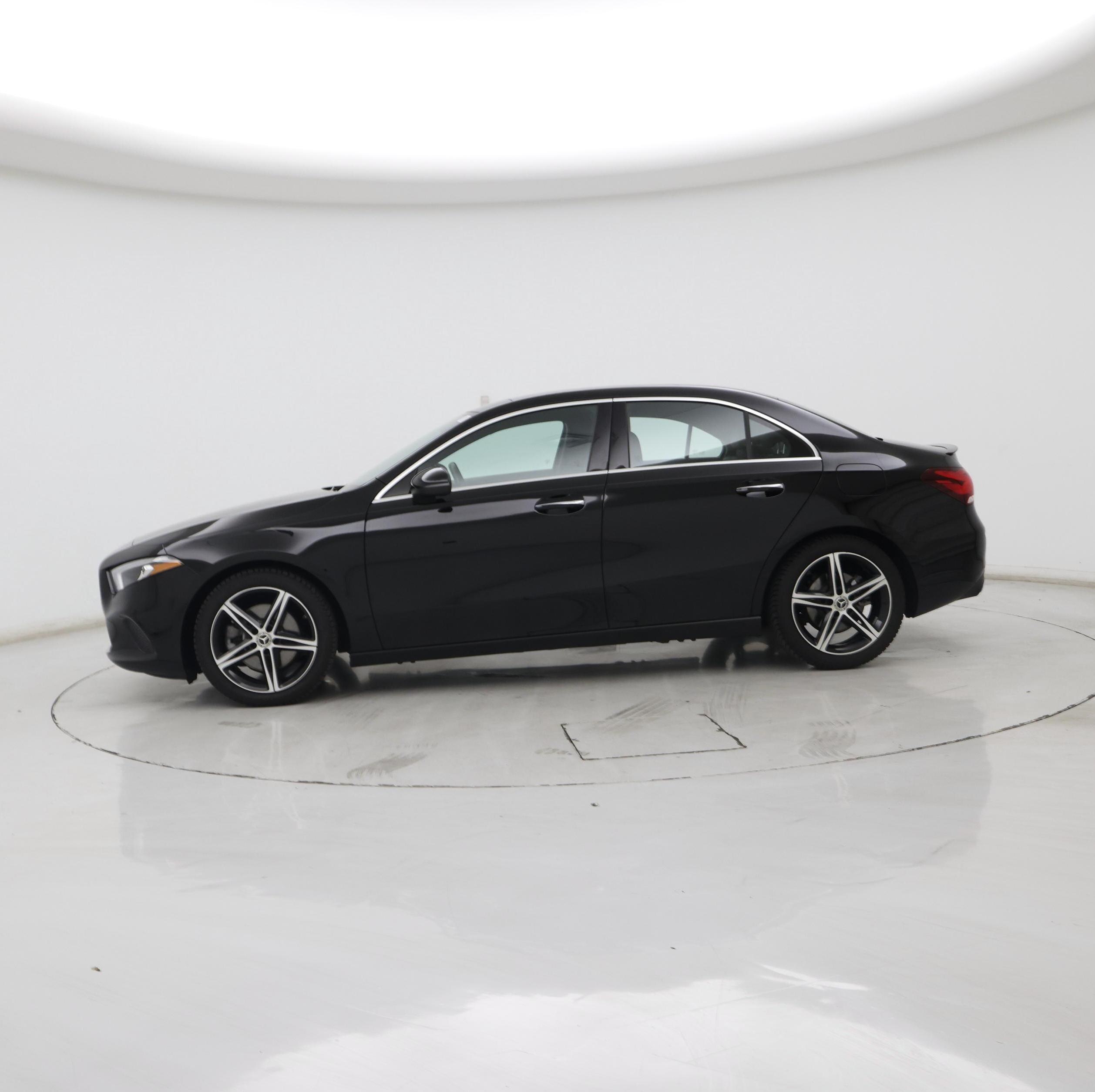 Thumbnail: 2021 Mercedes-Benz A-Class - 3