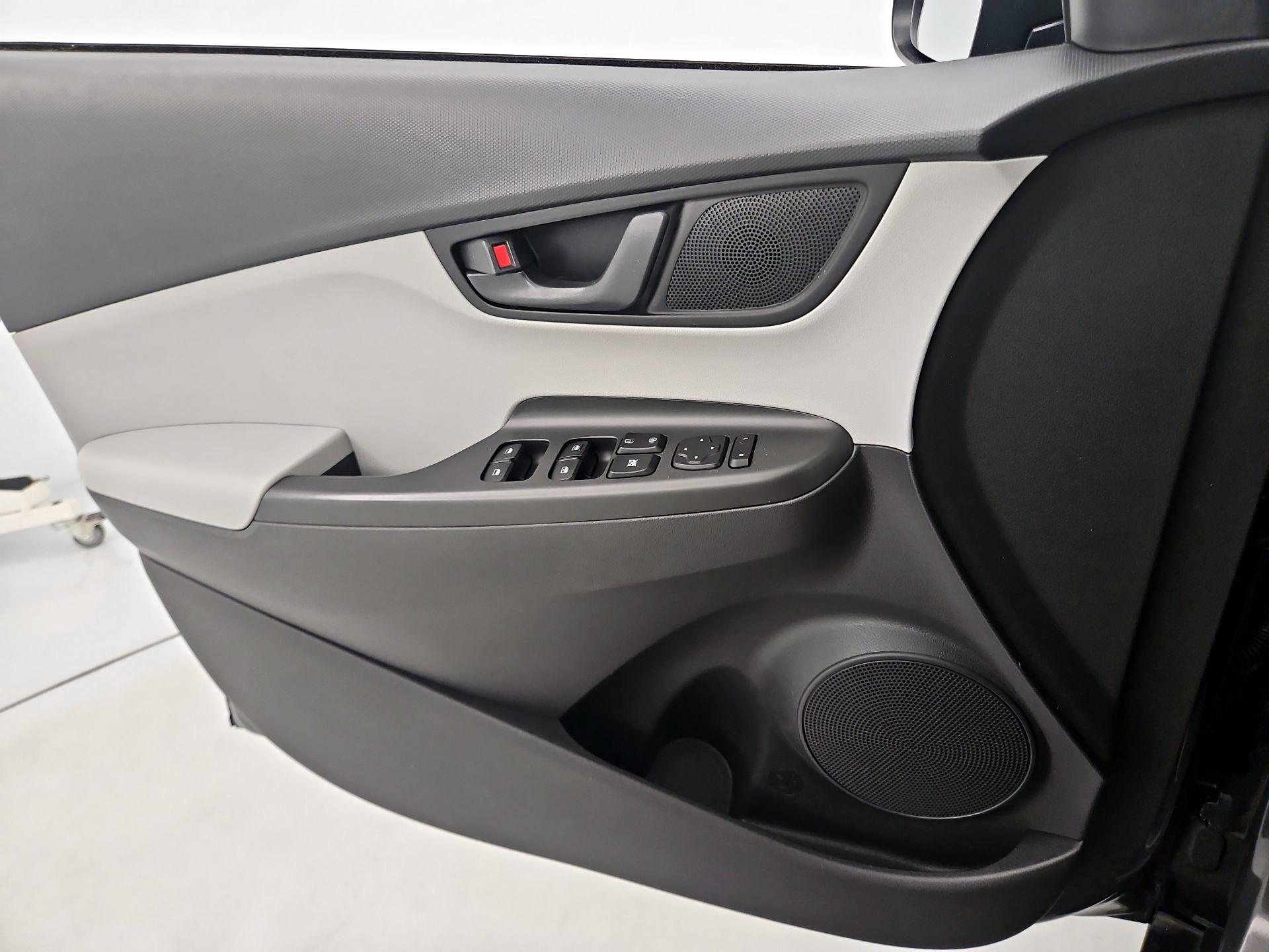 Thumbnail: 2023 Hyundai Kona - 12