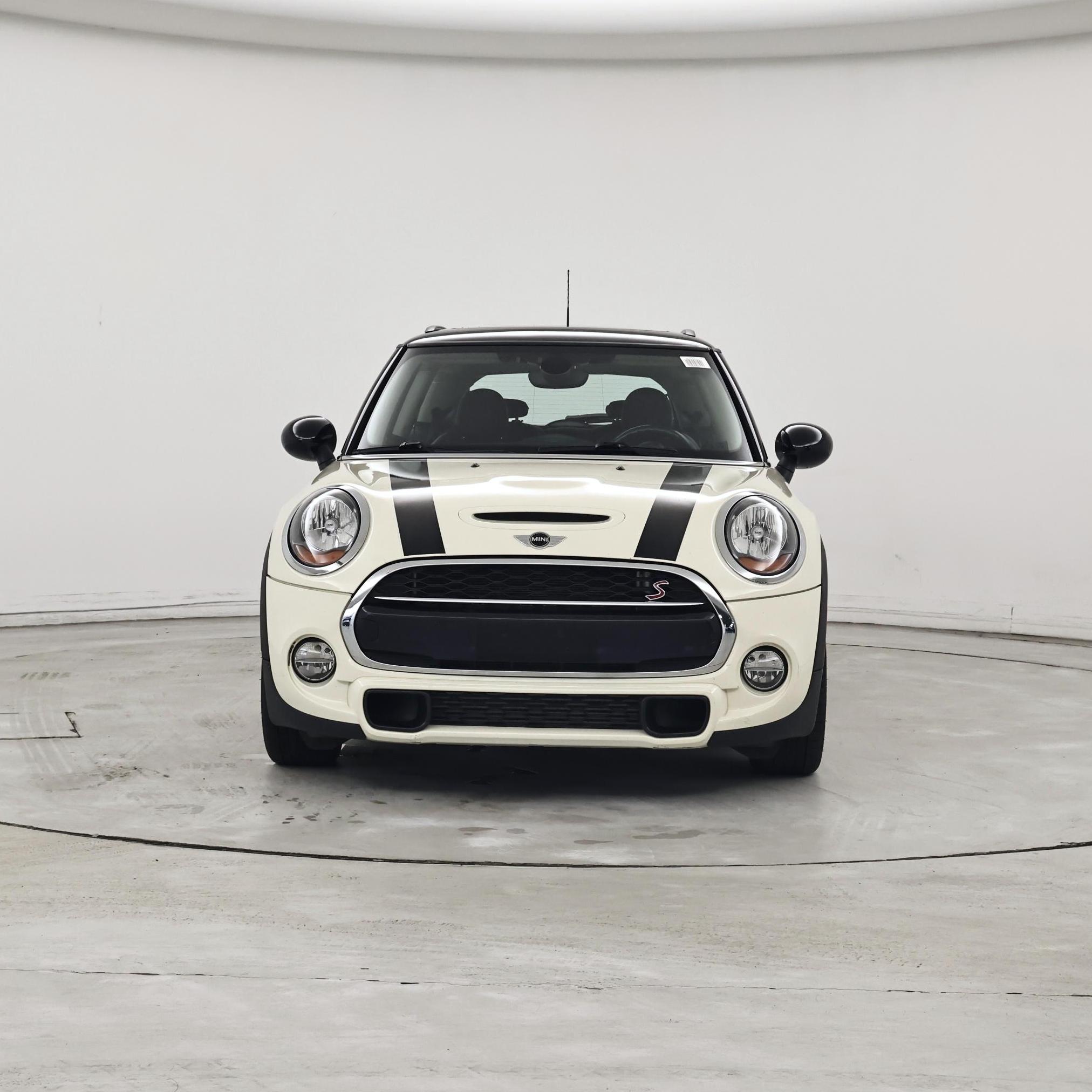 Thumbnail: 2017 MINI Cooper Hardtop - 5