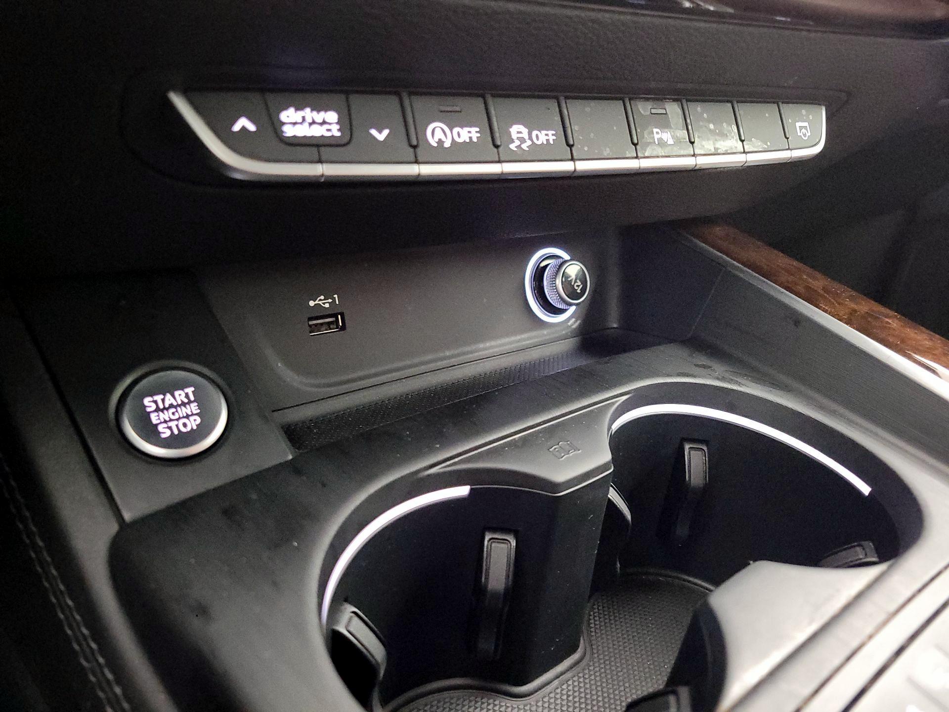 Thumbnail: 2019 Audi A4 - 19