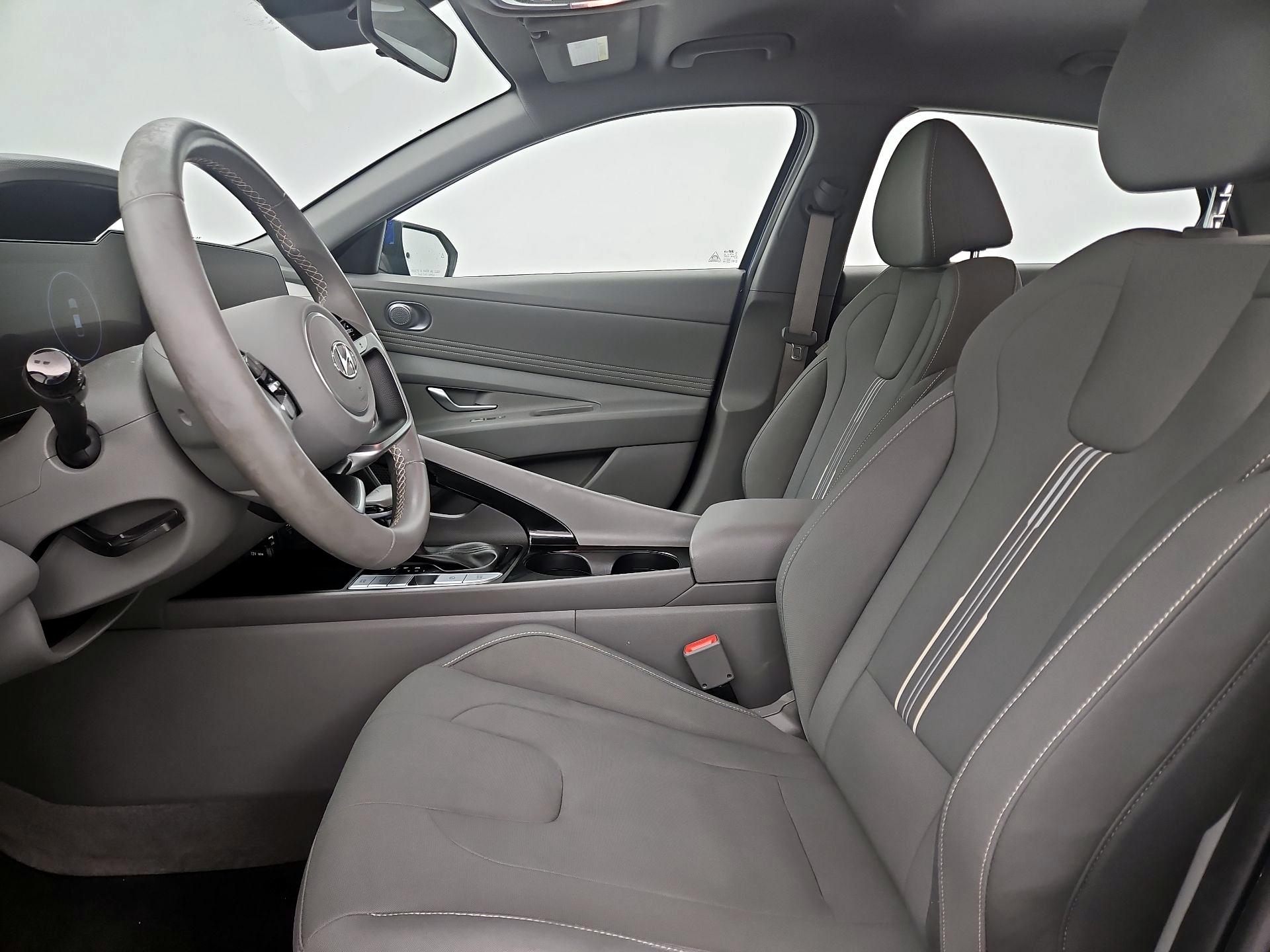 Thumbnail: 2023 Hyundai Elantra - 11