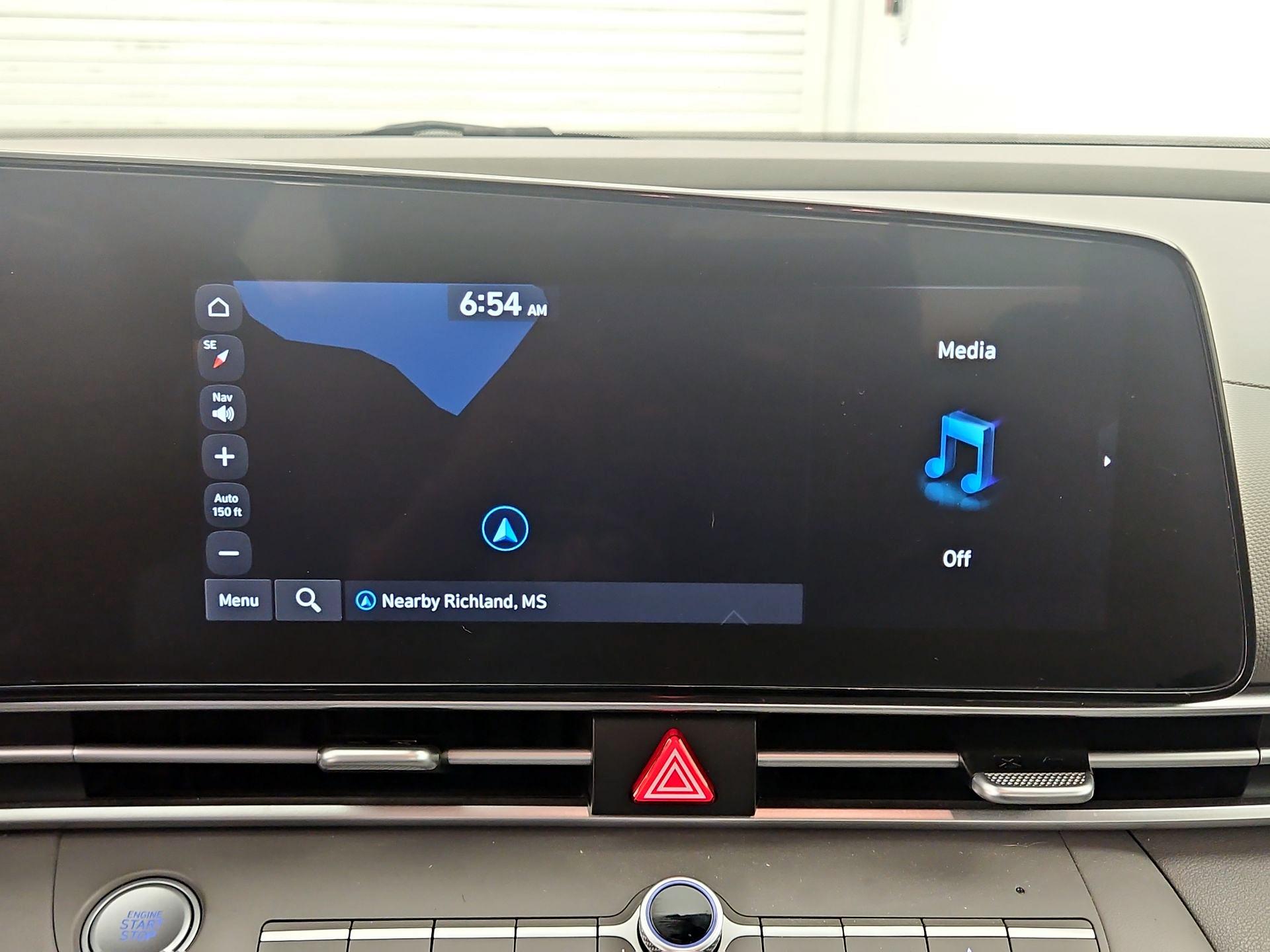 Thumbnail: 2023 Hyundai Elantra - 14