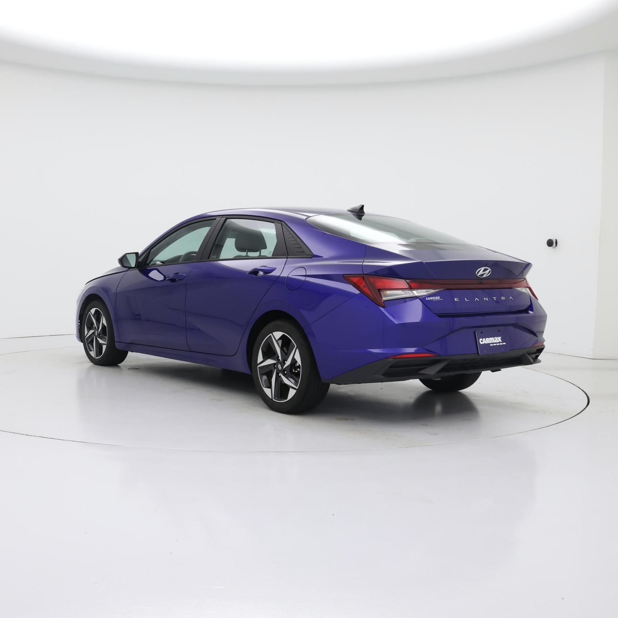Thumbnail: 2023 Hyundai Elantra - 2