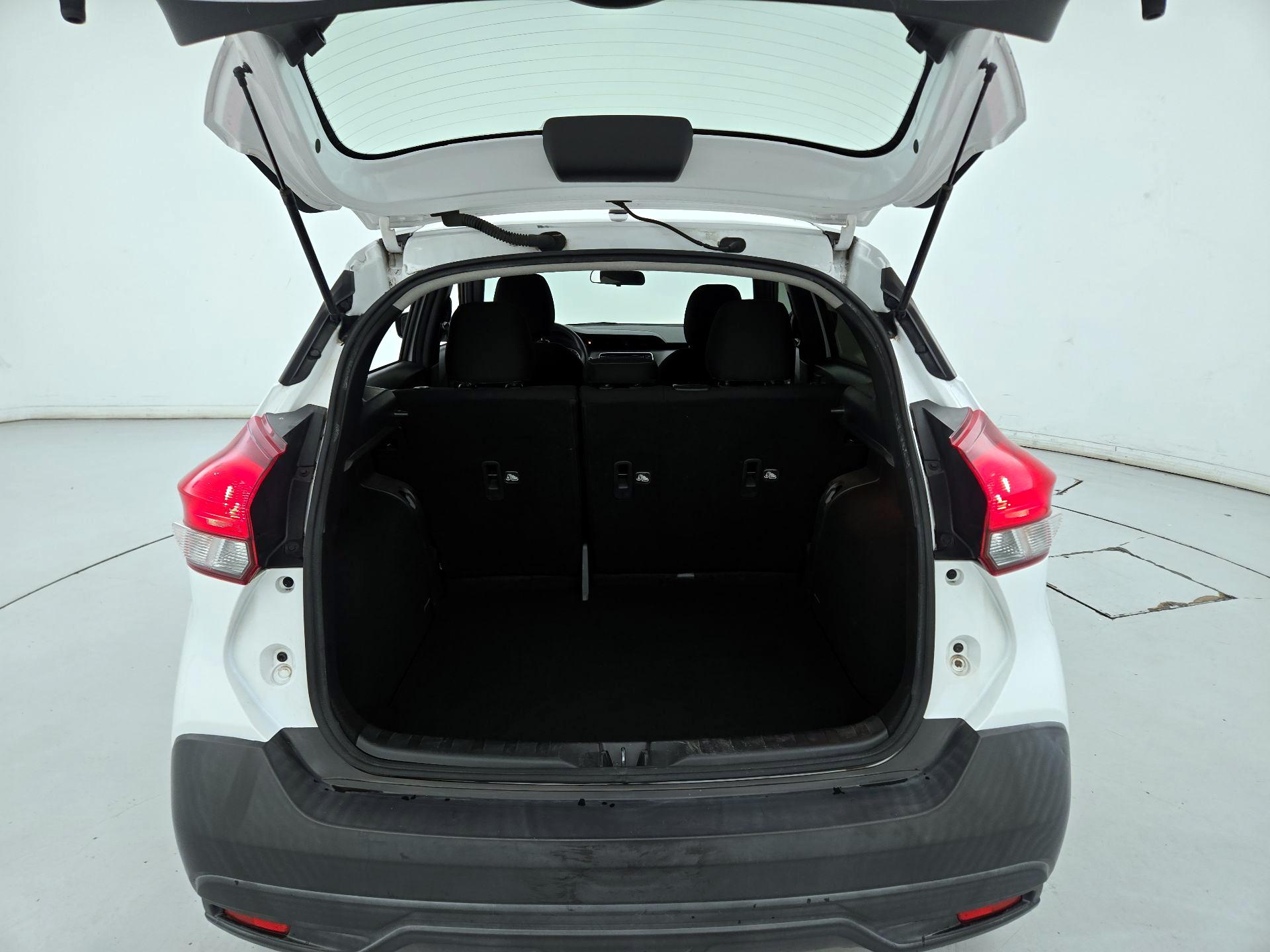 Thumbnail: 2019 Nissan Kicks - 20
