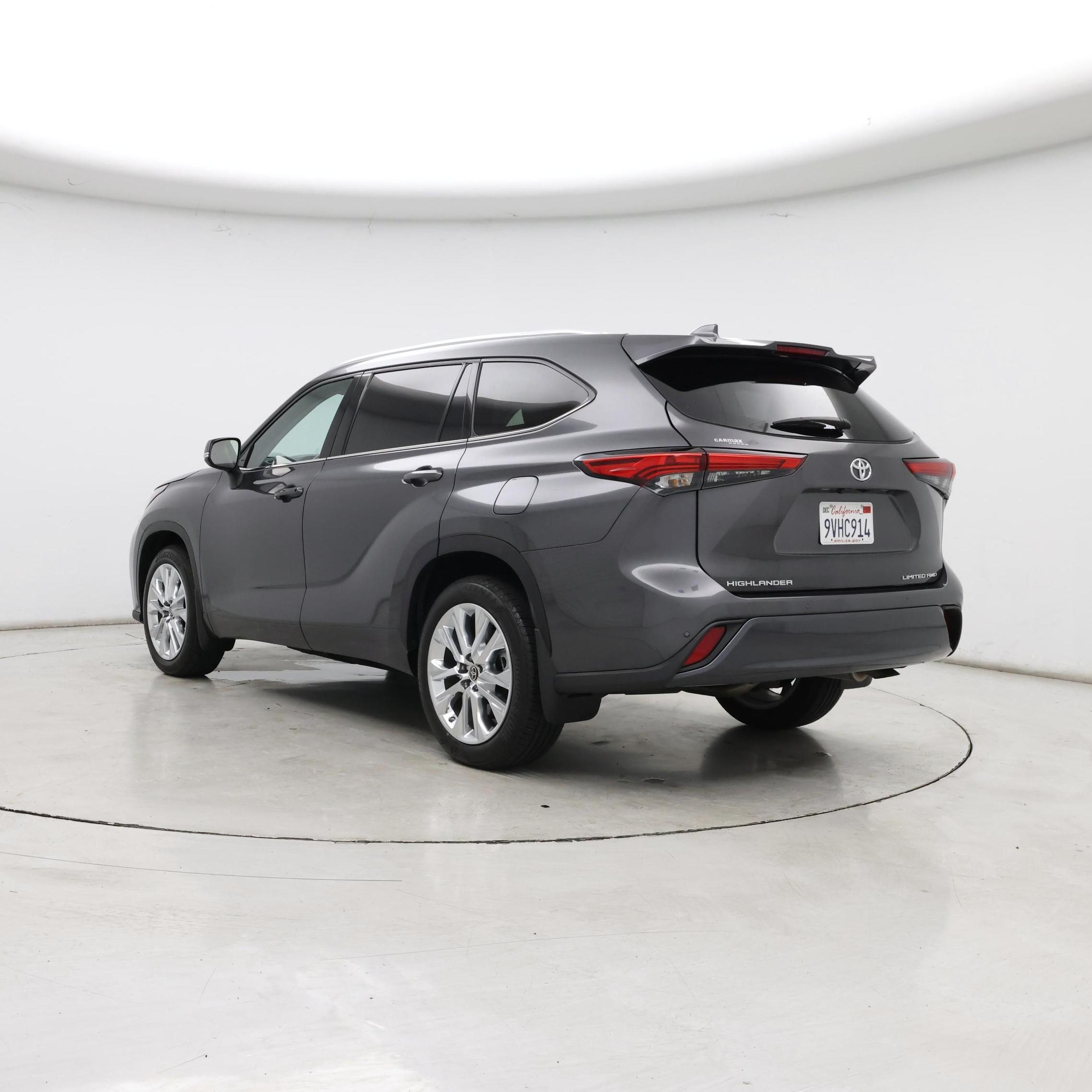 Thumbnail: 2023 Toyota Highlander - 2