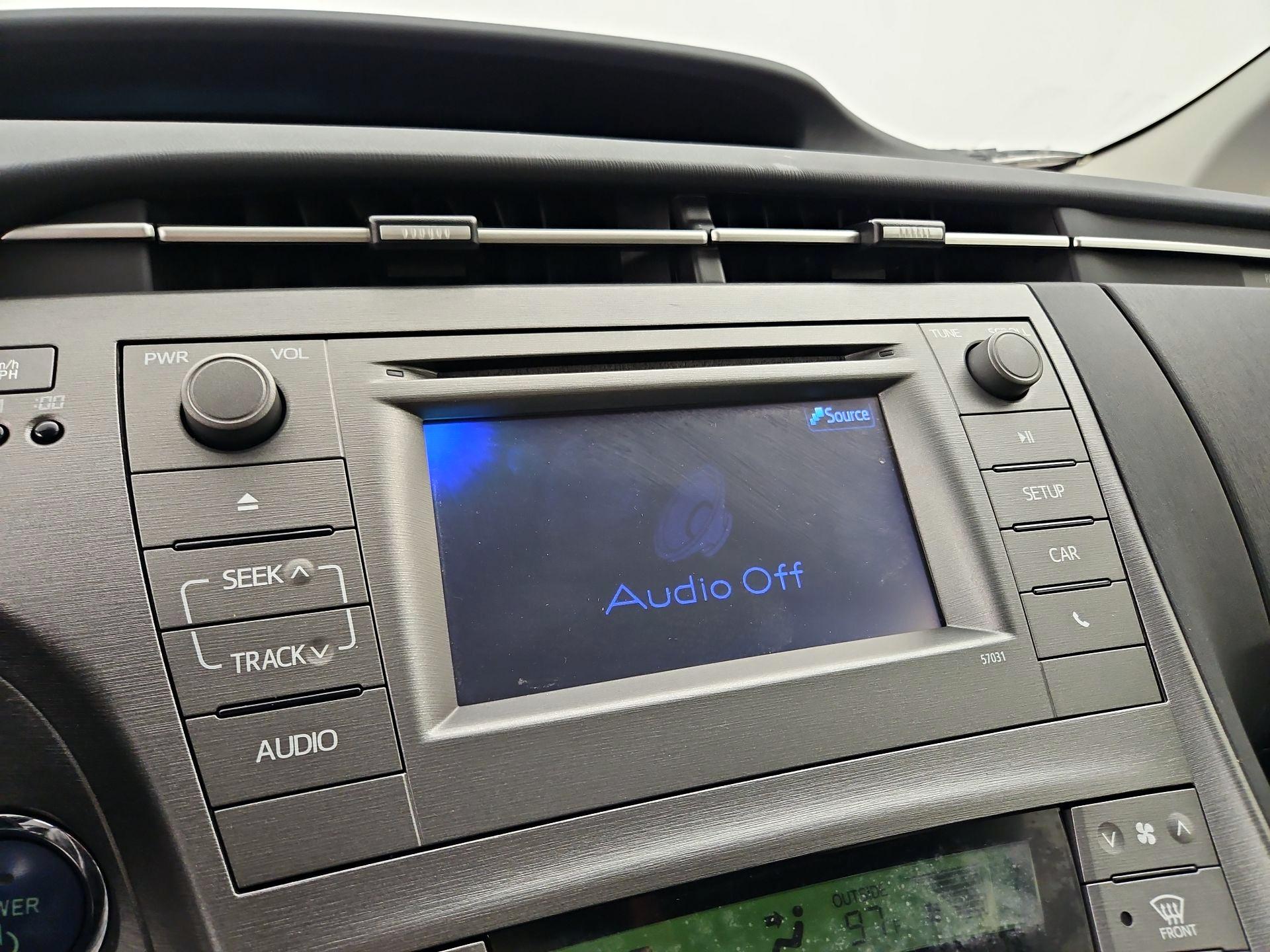 Thumbnail: 2015 Toyota Prius - 14