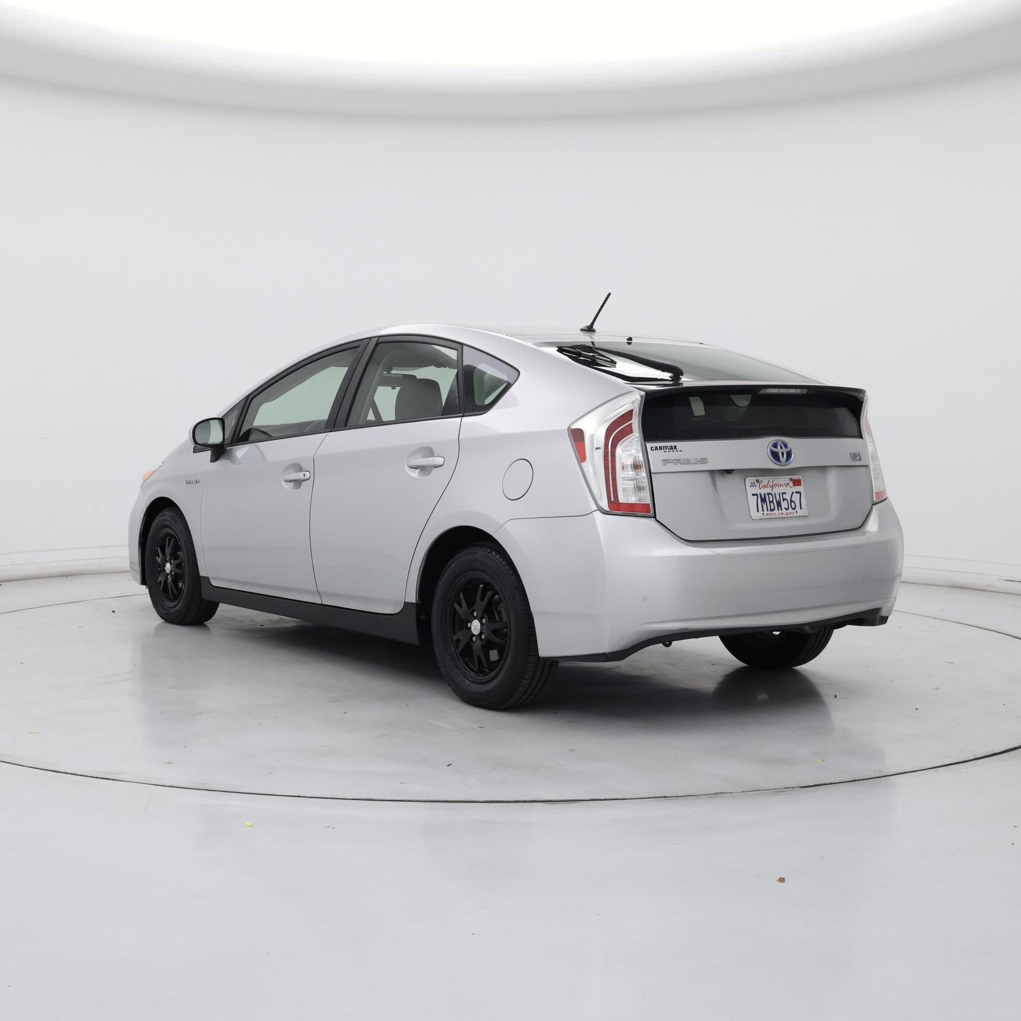 Thumbnail: 2015 Toyota Prius - 2