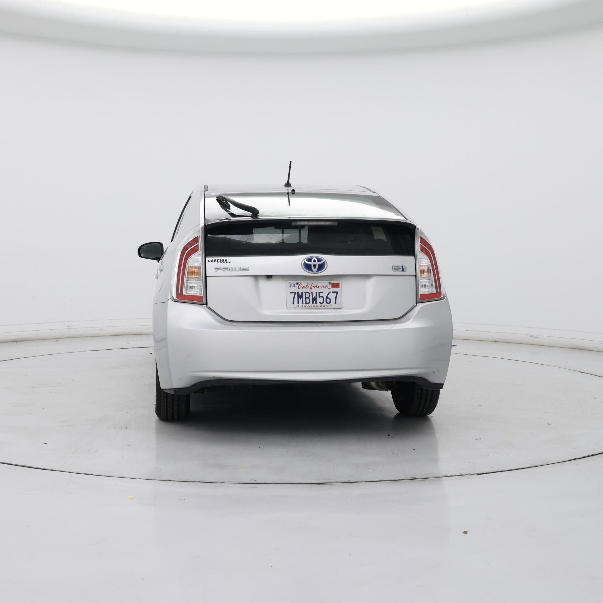 Thumbnail: 2015 Toyota Prius - 6