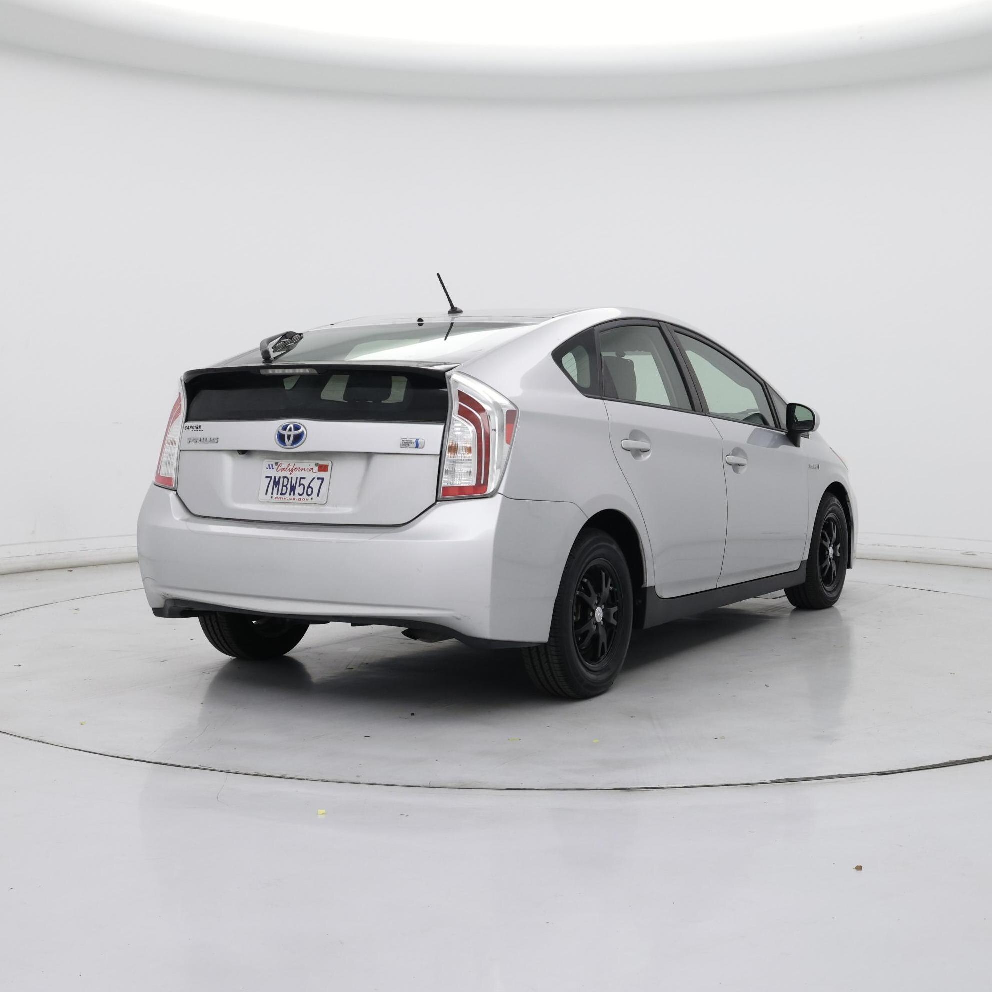 Thumbnail: 2015 Toyota Prius - 8