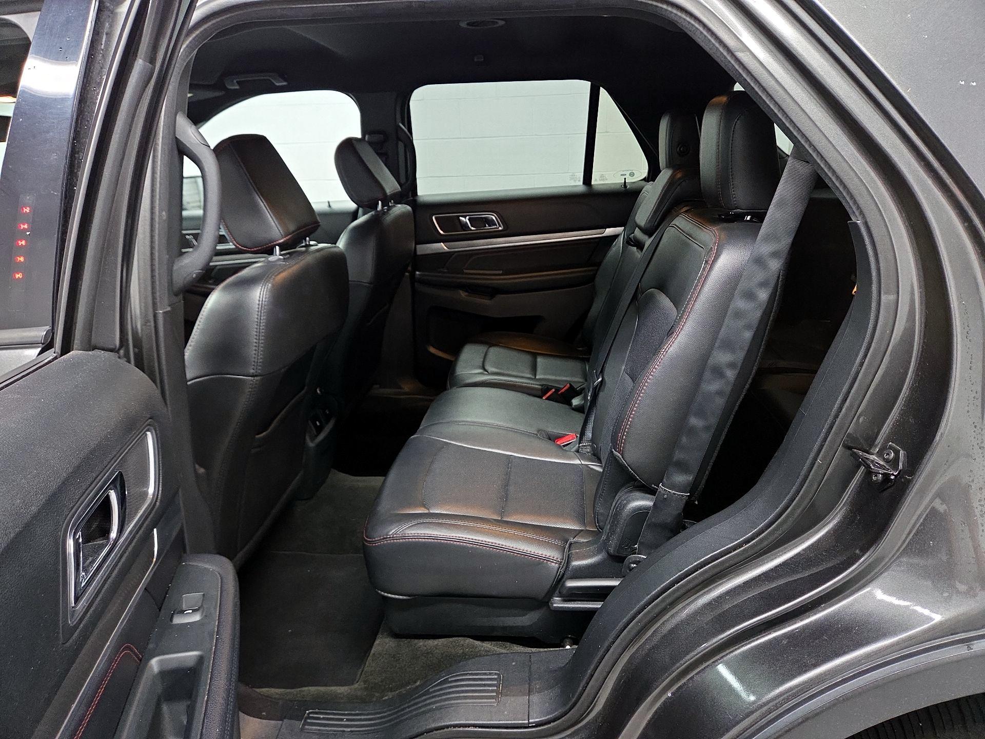Thumbnail: 2018 Ford Explorer - 20