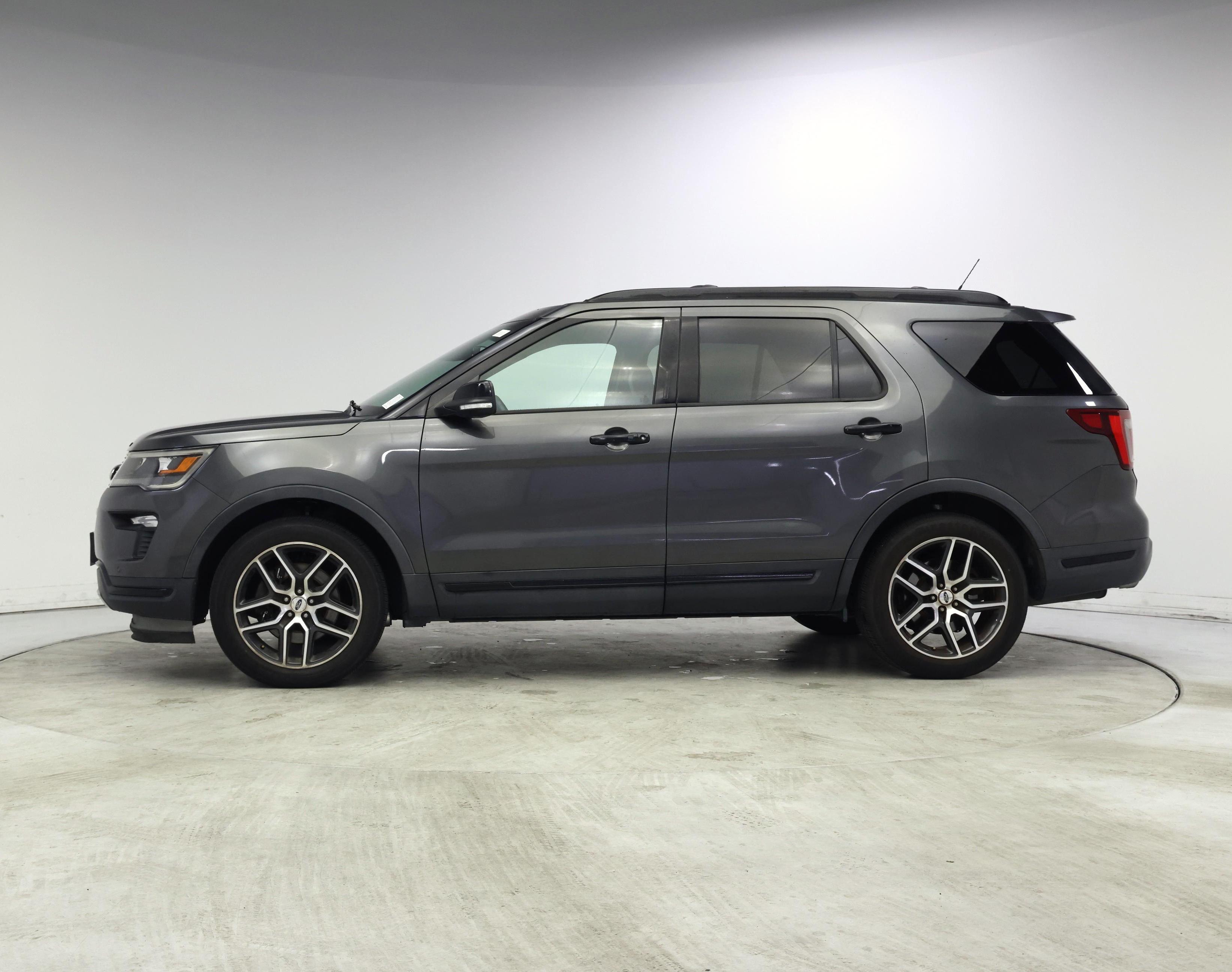 Thumbnail: 2018 Ford Explorer - 3