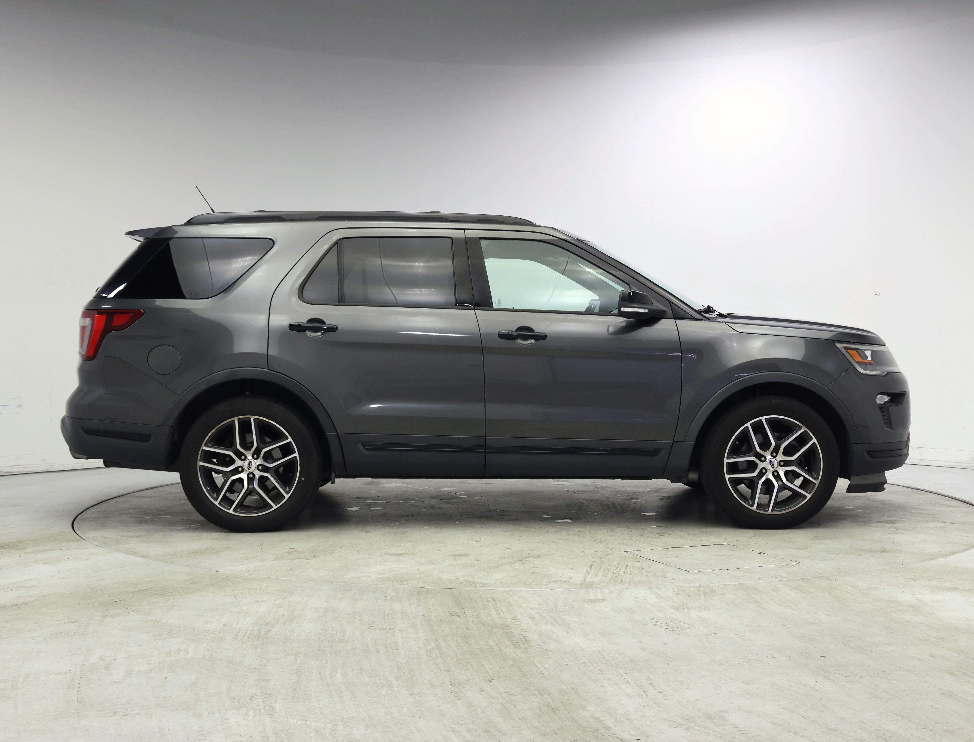 Thumbnail: 2018 Ford Explorer - 7