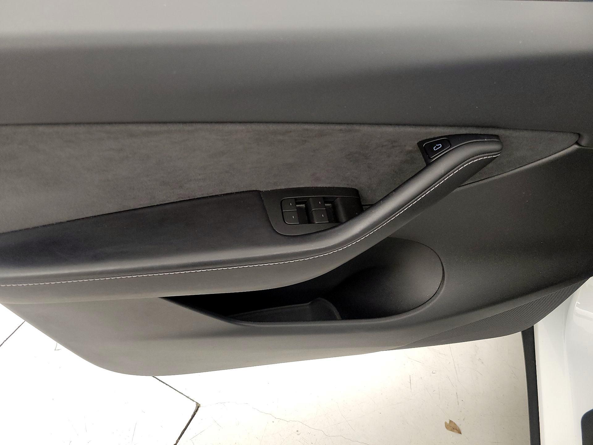 Thumbnail: 2021 Tesla Model Y - 12