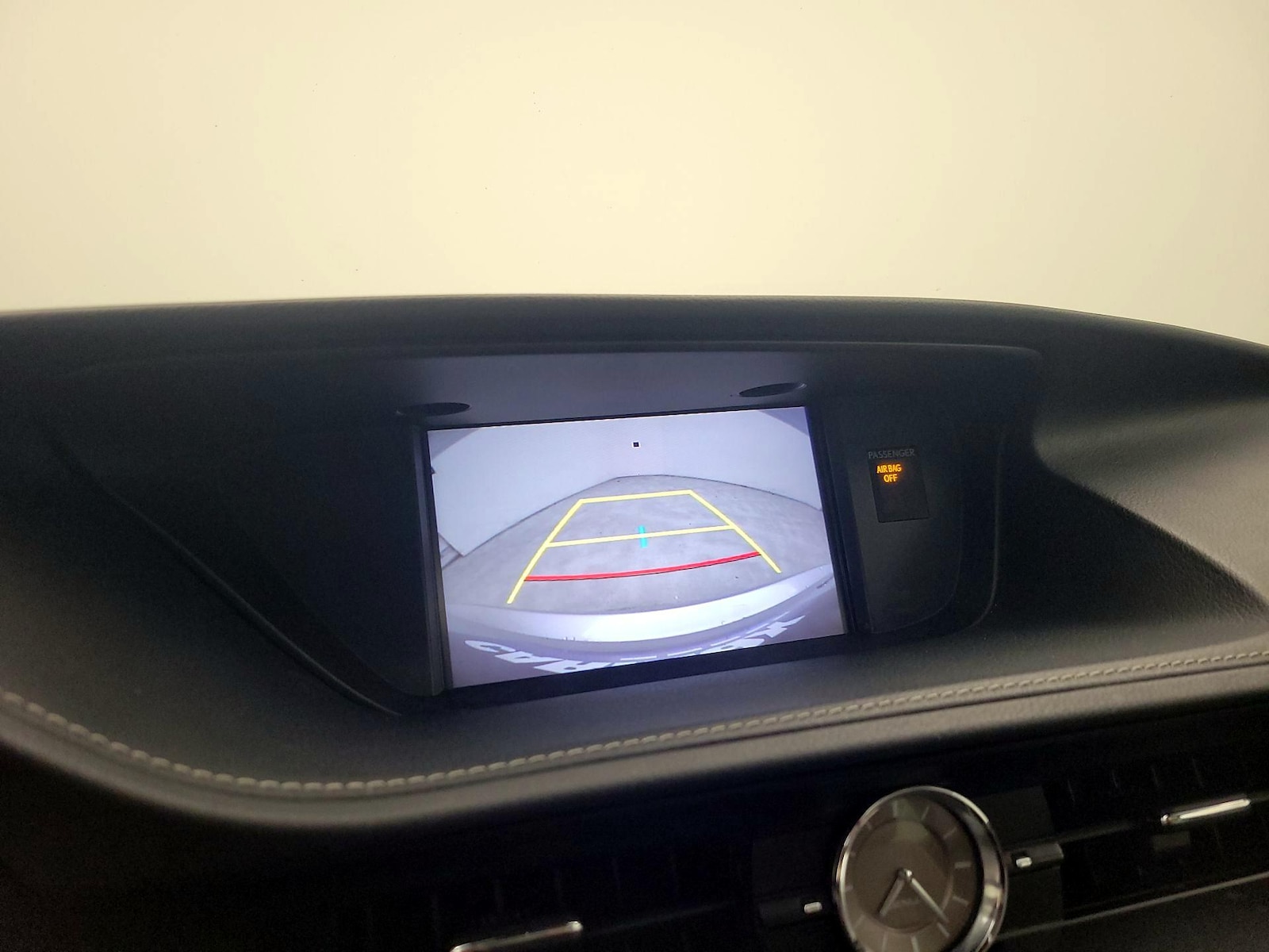 2018 Lexus ES 350 - Photo 16
