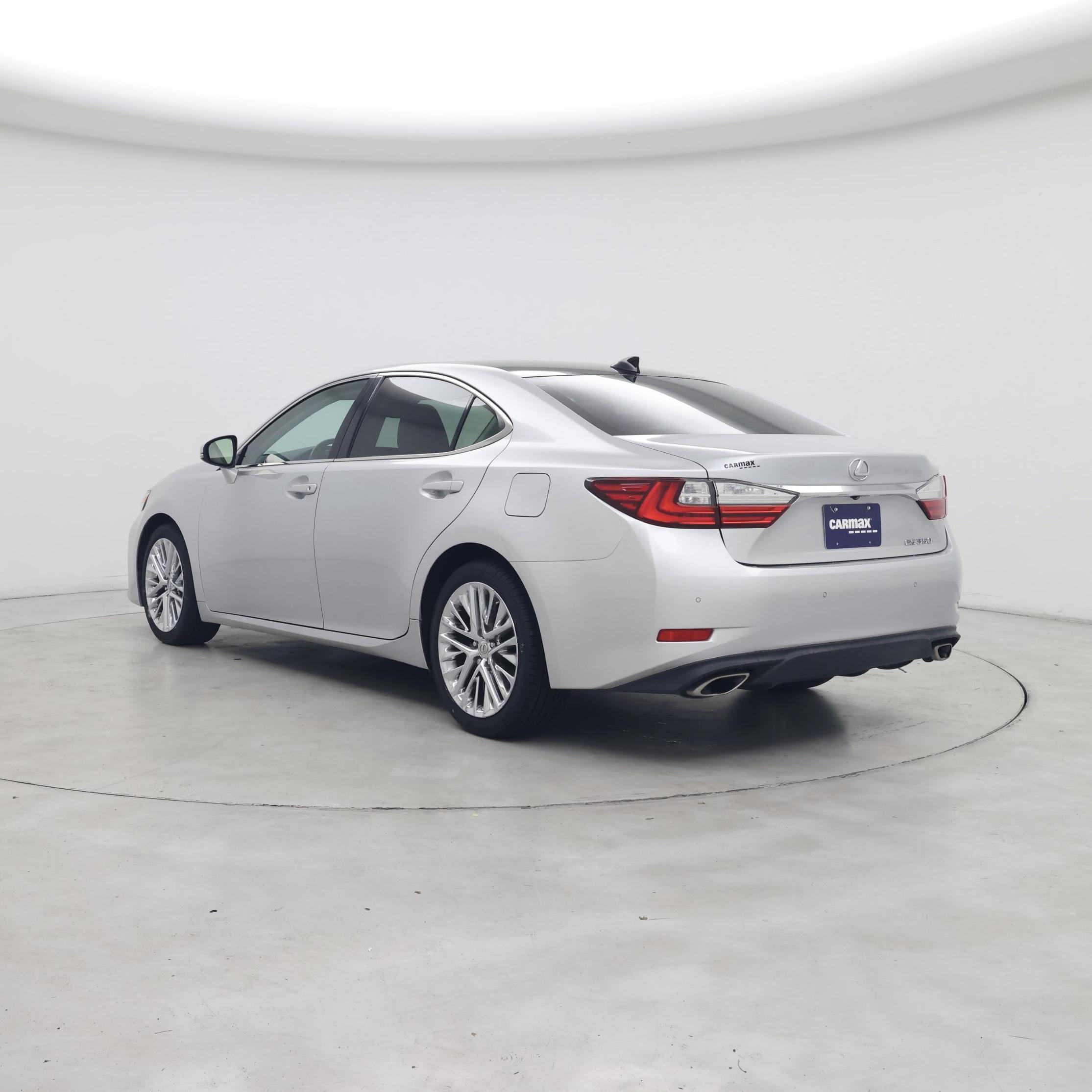 Thumbnail: 2018 Lexus ES - 2