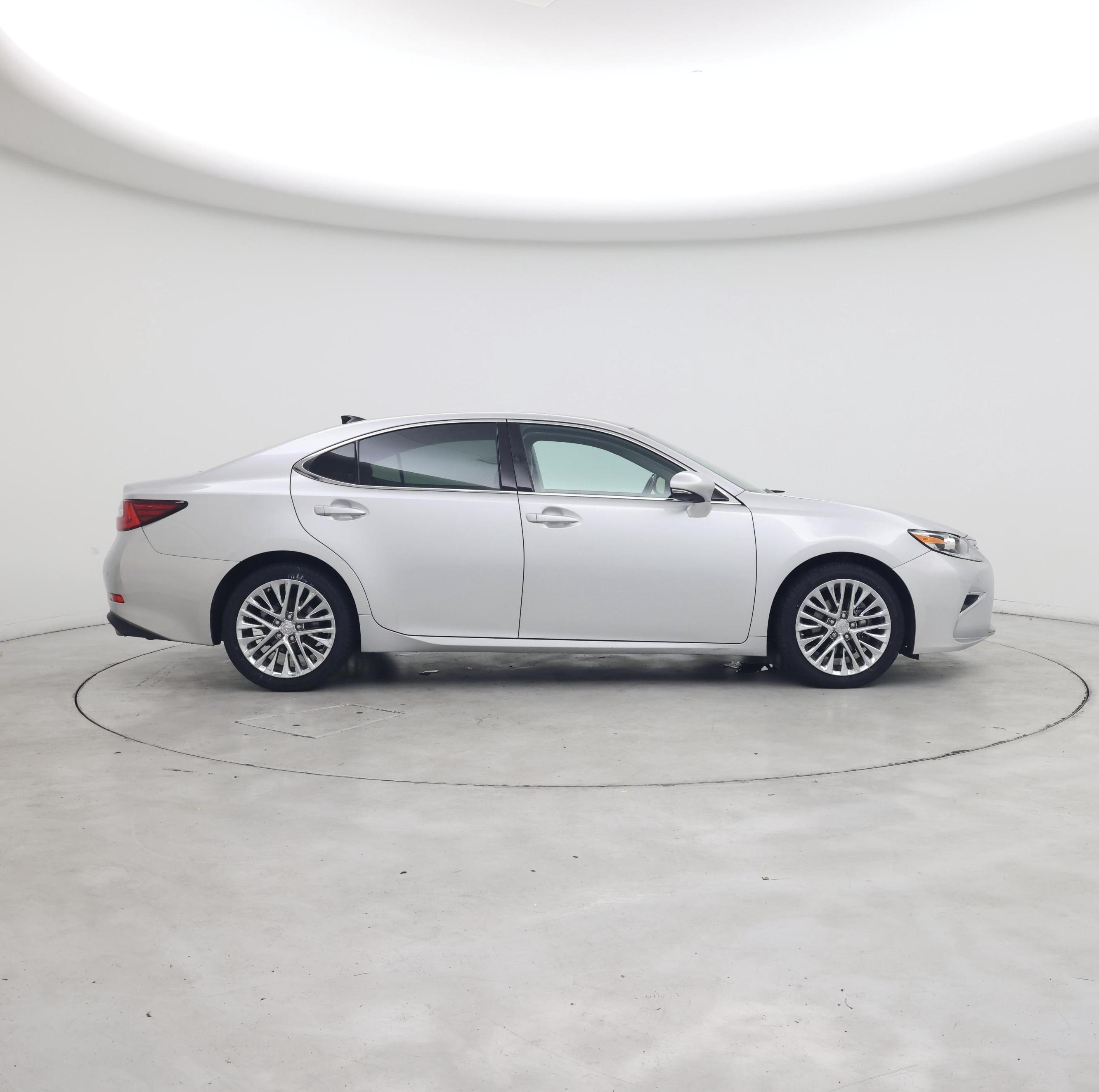 Thumbnail: 2018 Lexus ES - 7