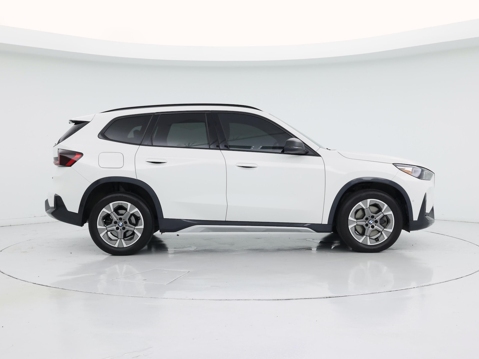 2024 BMW X1 28i - Photo 8