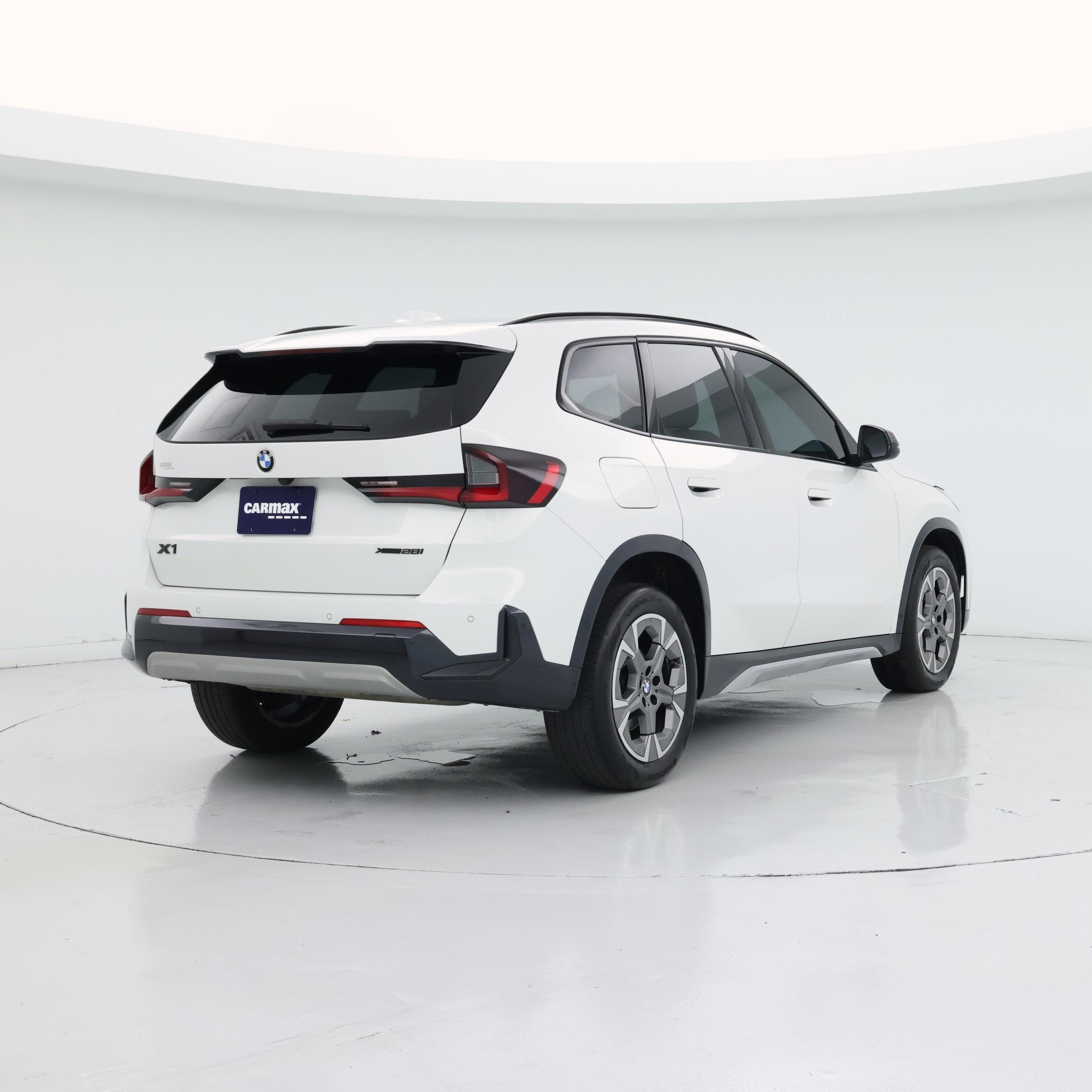 Thumbnail: 2024 BMW X1 - 8