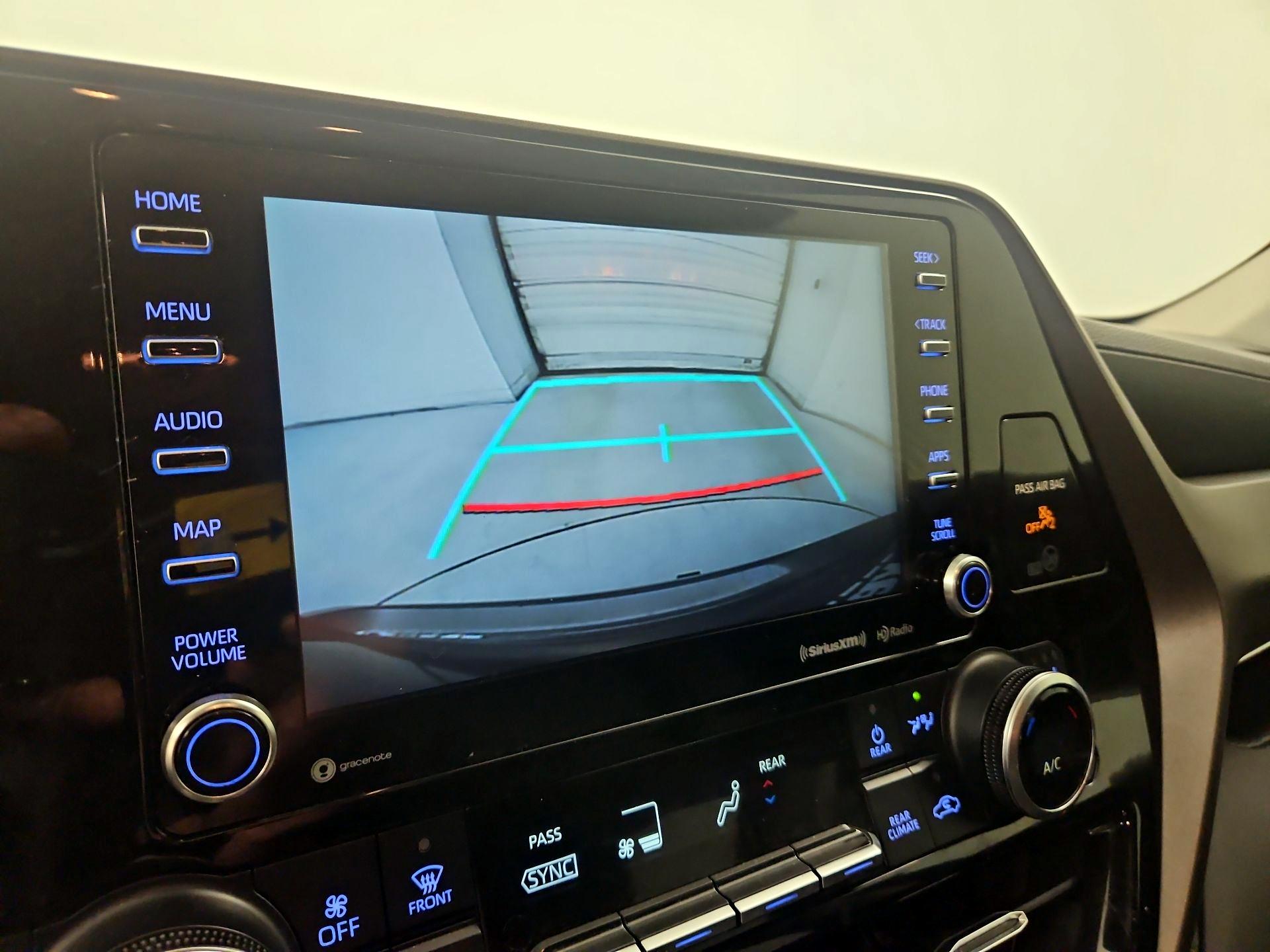 Thumbnail: 2020 Toyota Highlander - 15