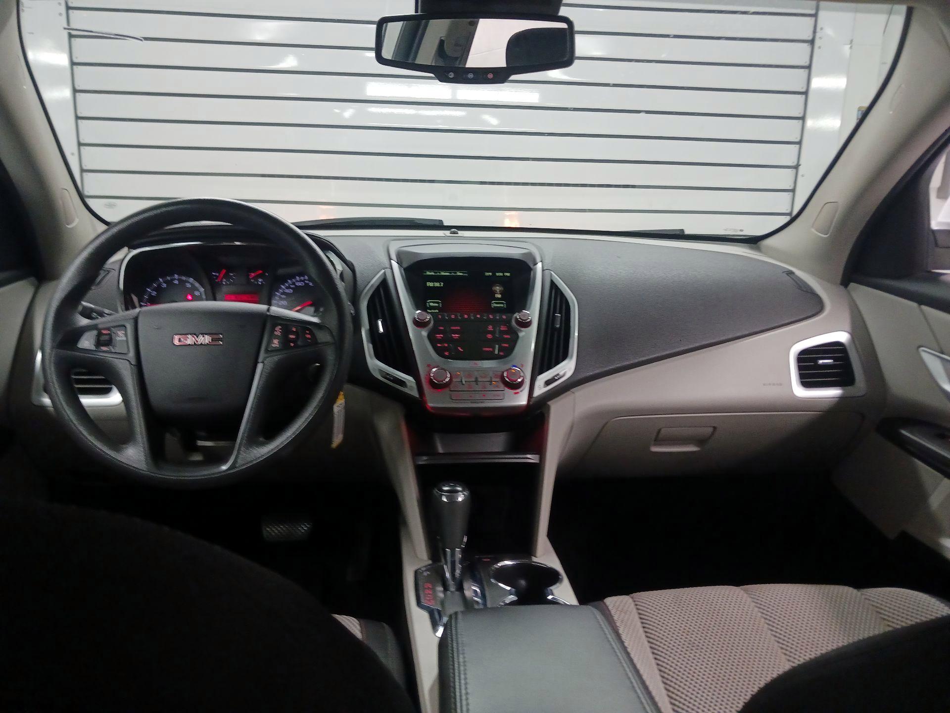 Thumbnail: 2016 GMC Terrain - 9