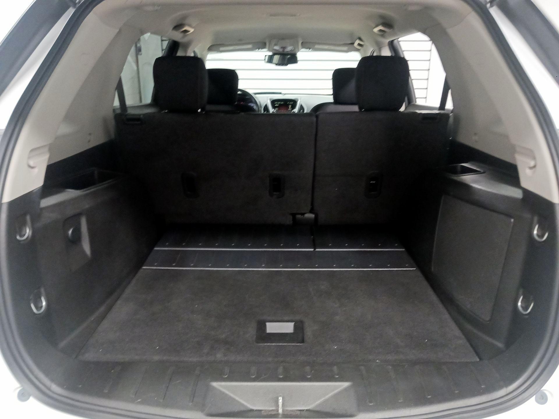 Thumbnail: 2016 GMC Terrain - 17