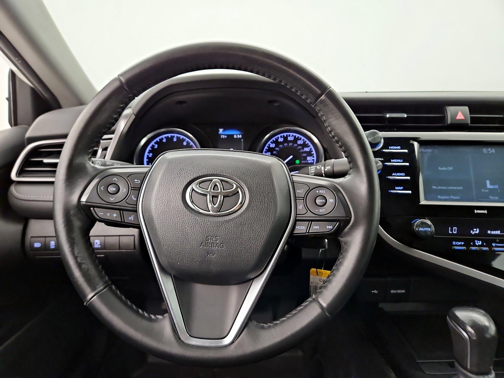 Thumbnail: 2020 Toyota Camry - 10