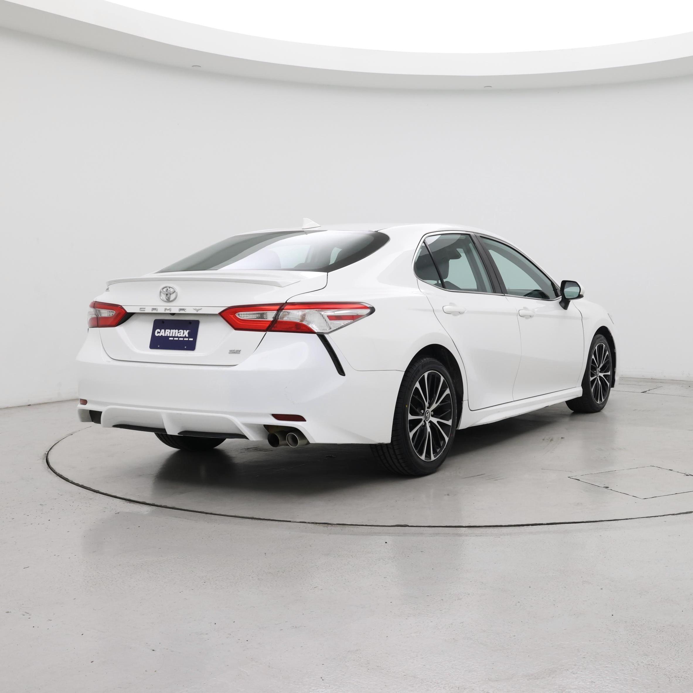 Thumbnail: 2020 Toyota Camry - 8