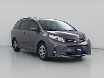 2020 Toyota Sienna XLE