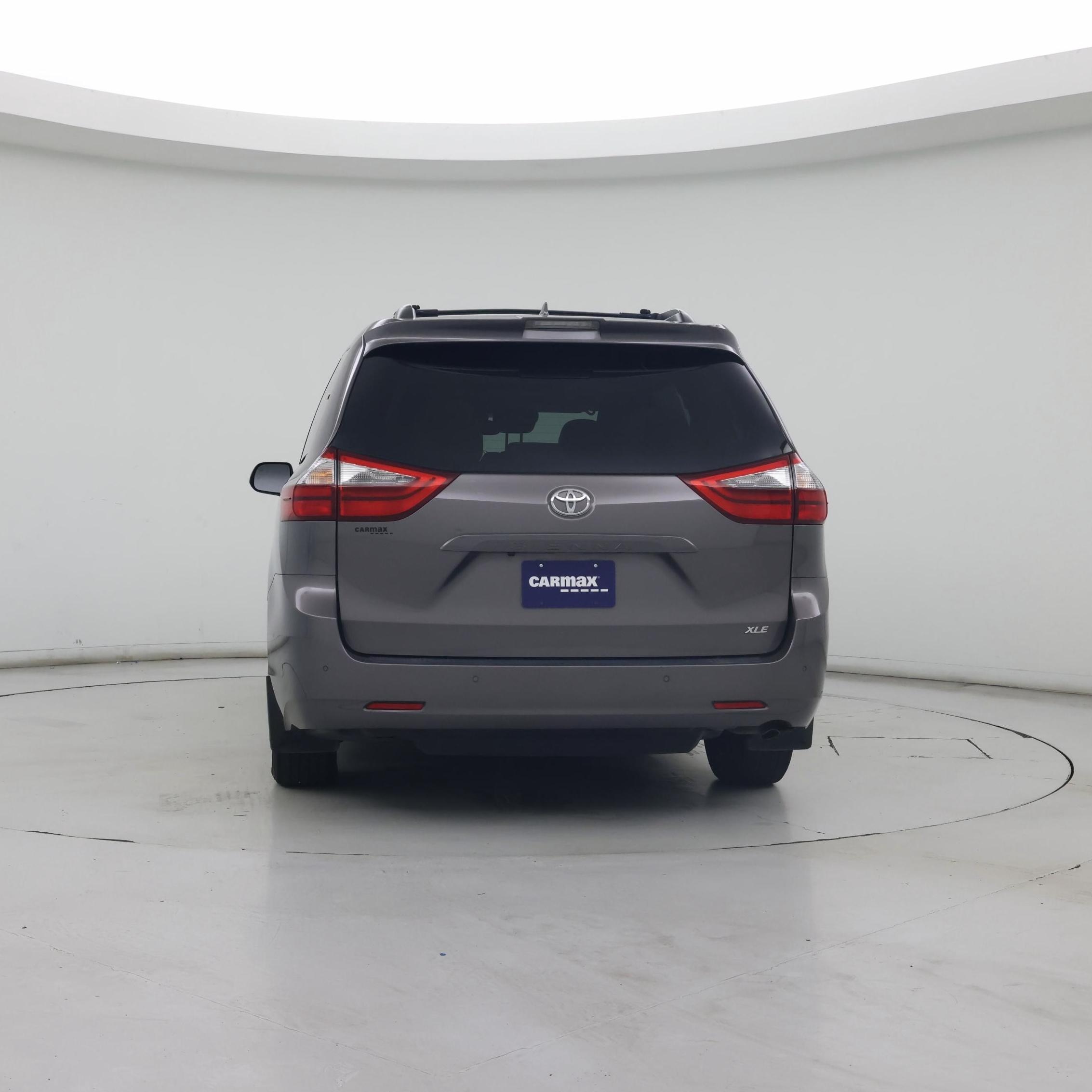 Thumbnail: 2020 Toyota Sienna - 6