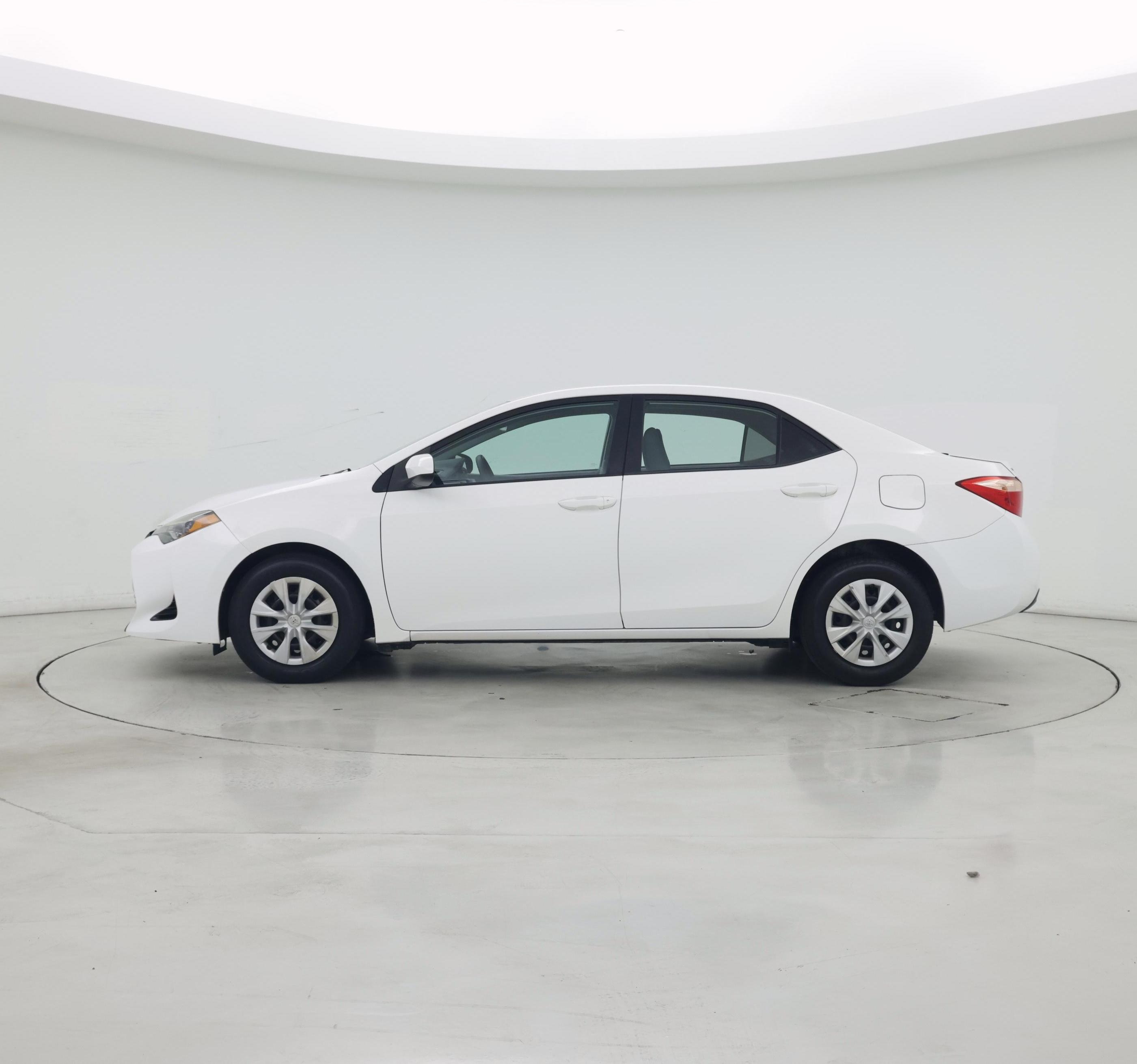 Thumbnail: 2018 Toyota Corolla - 3