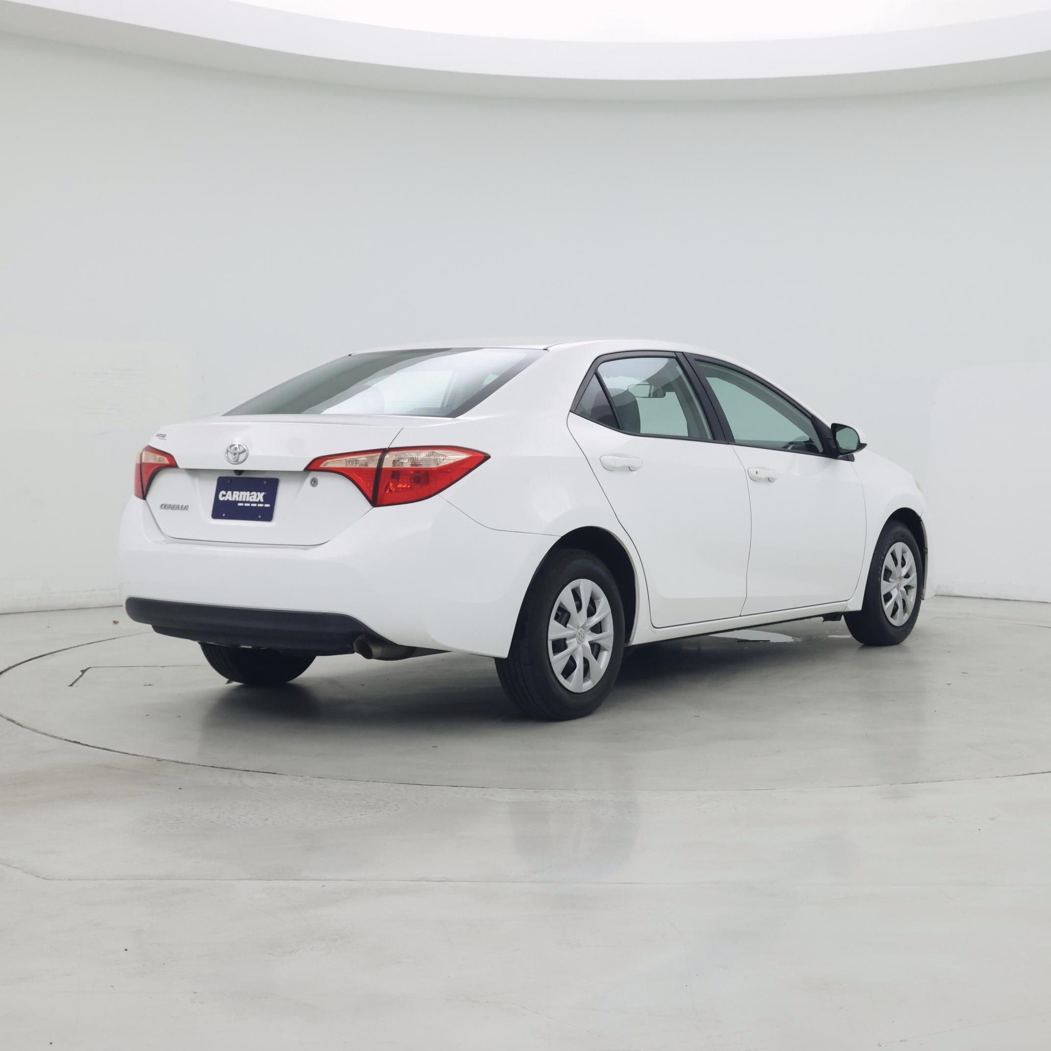 Thumbnail: 2018 Toyota Corolla - 8