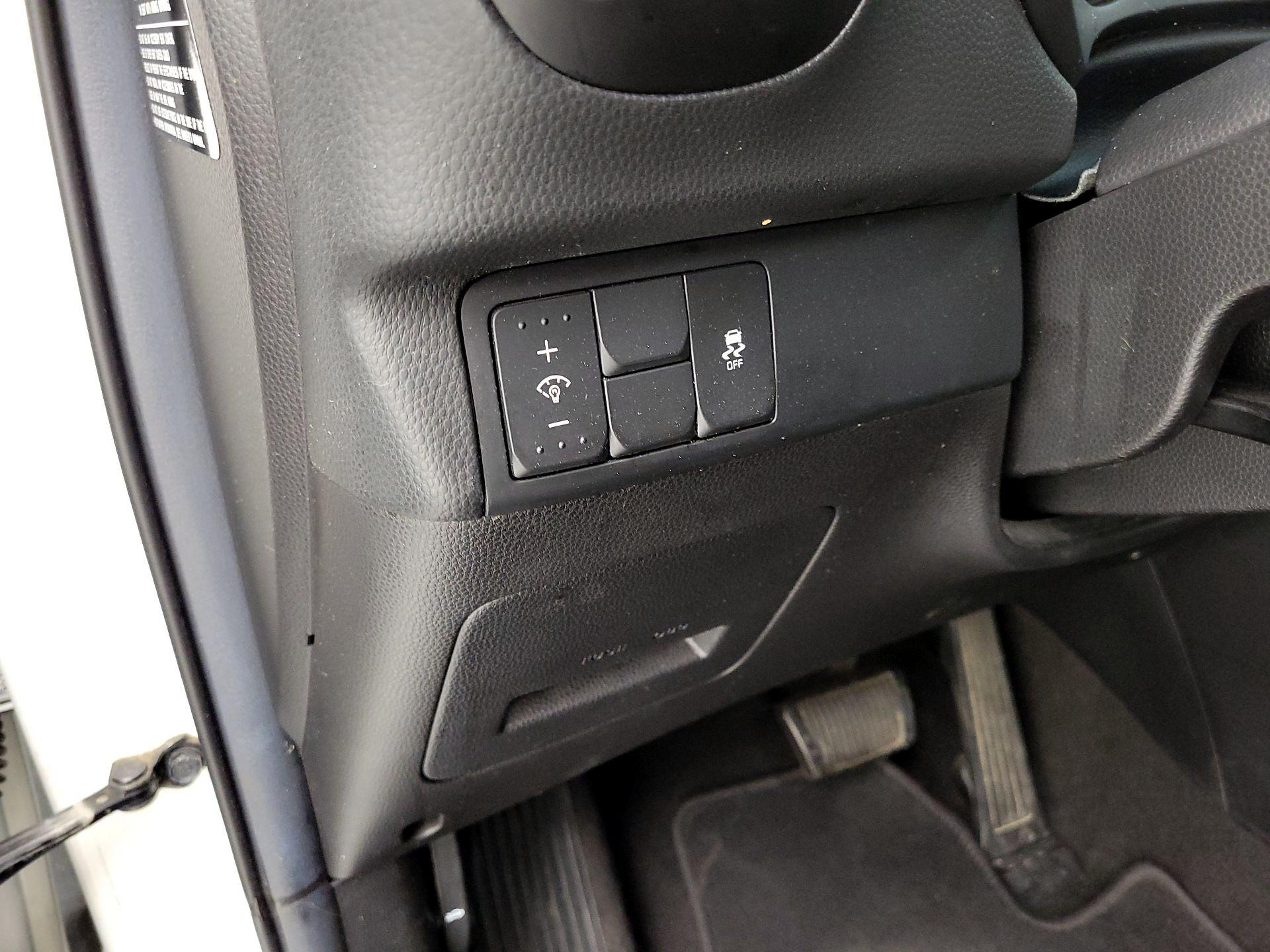 Thumbnail: 2015 Kia Soul - 13