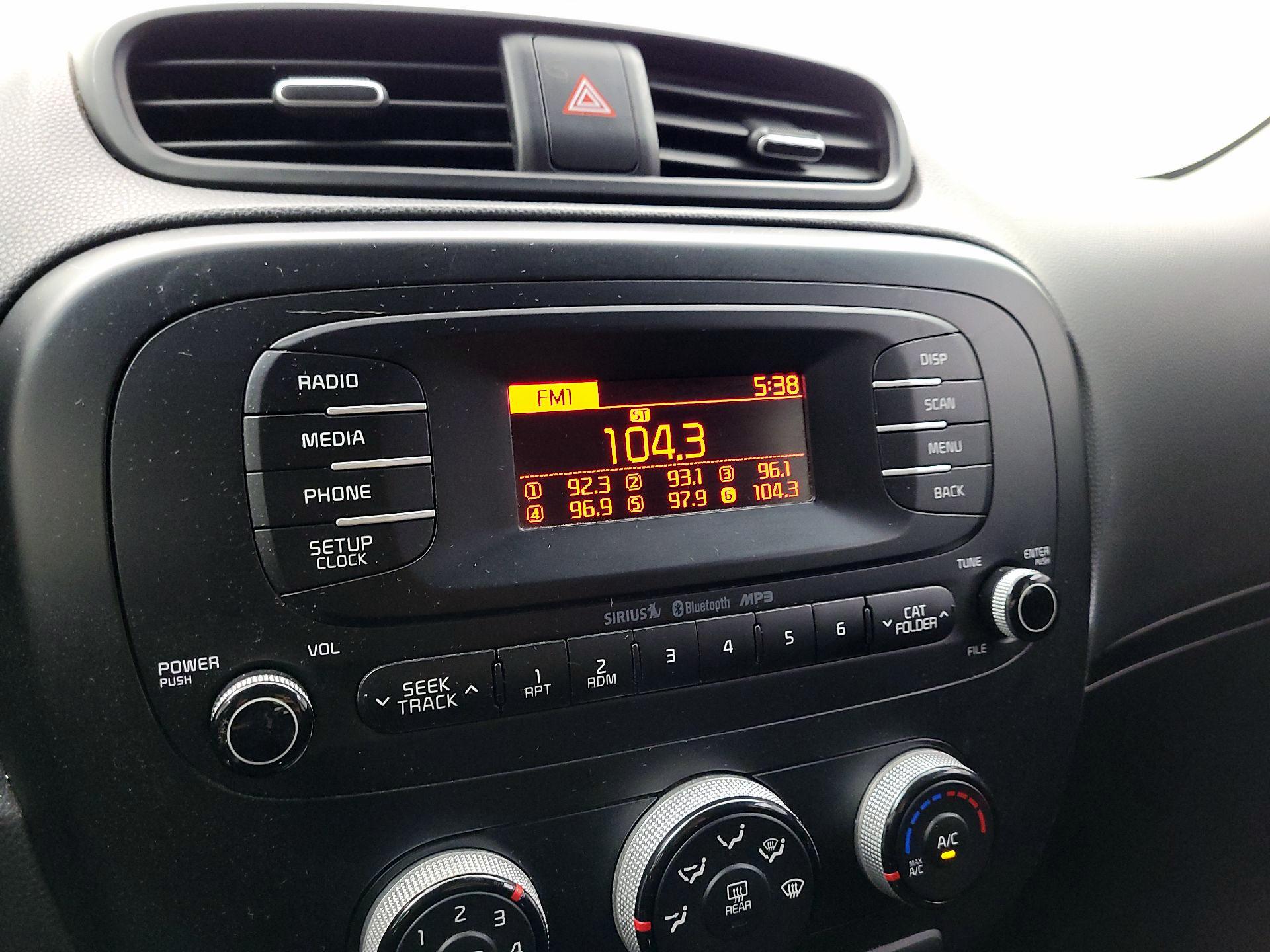 Thumbnail: 2015 Kia Soul - 14