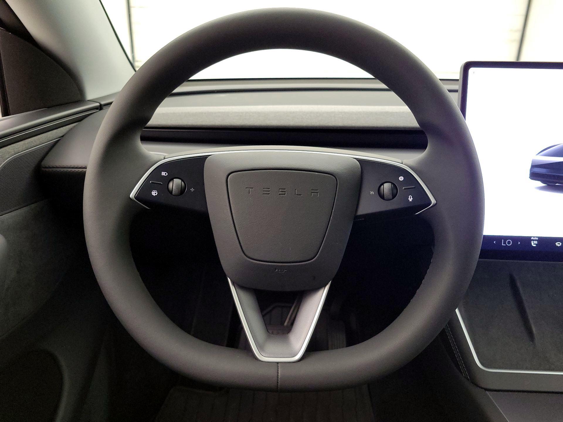 Thumbnail: 2026 Tesla Model Y - 10