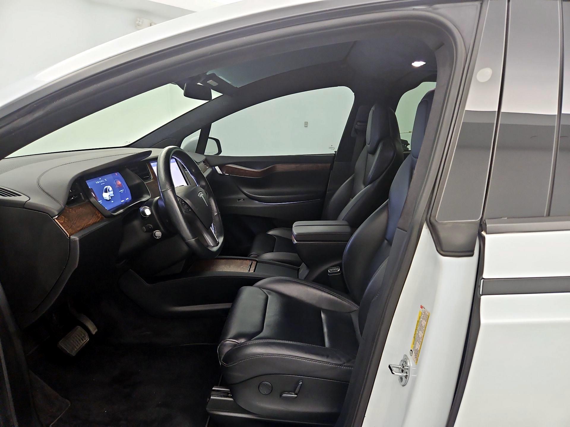 Thumbnail: 2020 Tesla Model X - 11