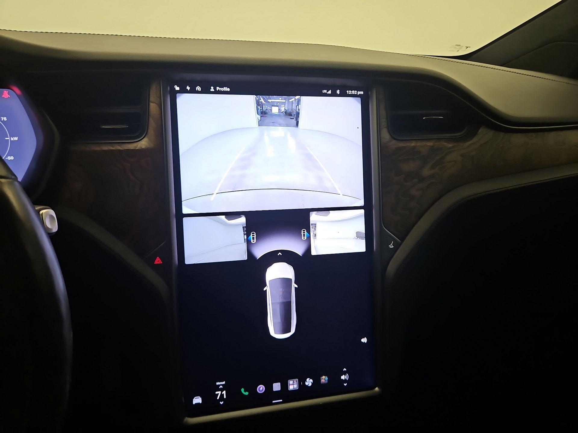 Thumbnail: 2020 Tesla Model X - 13