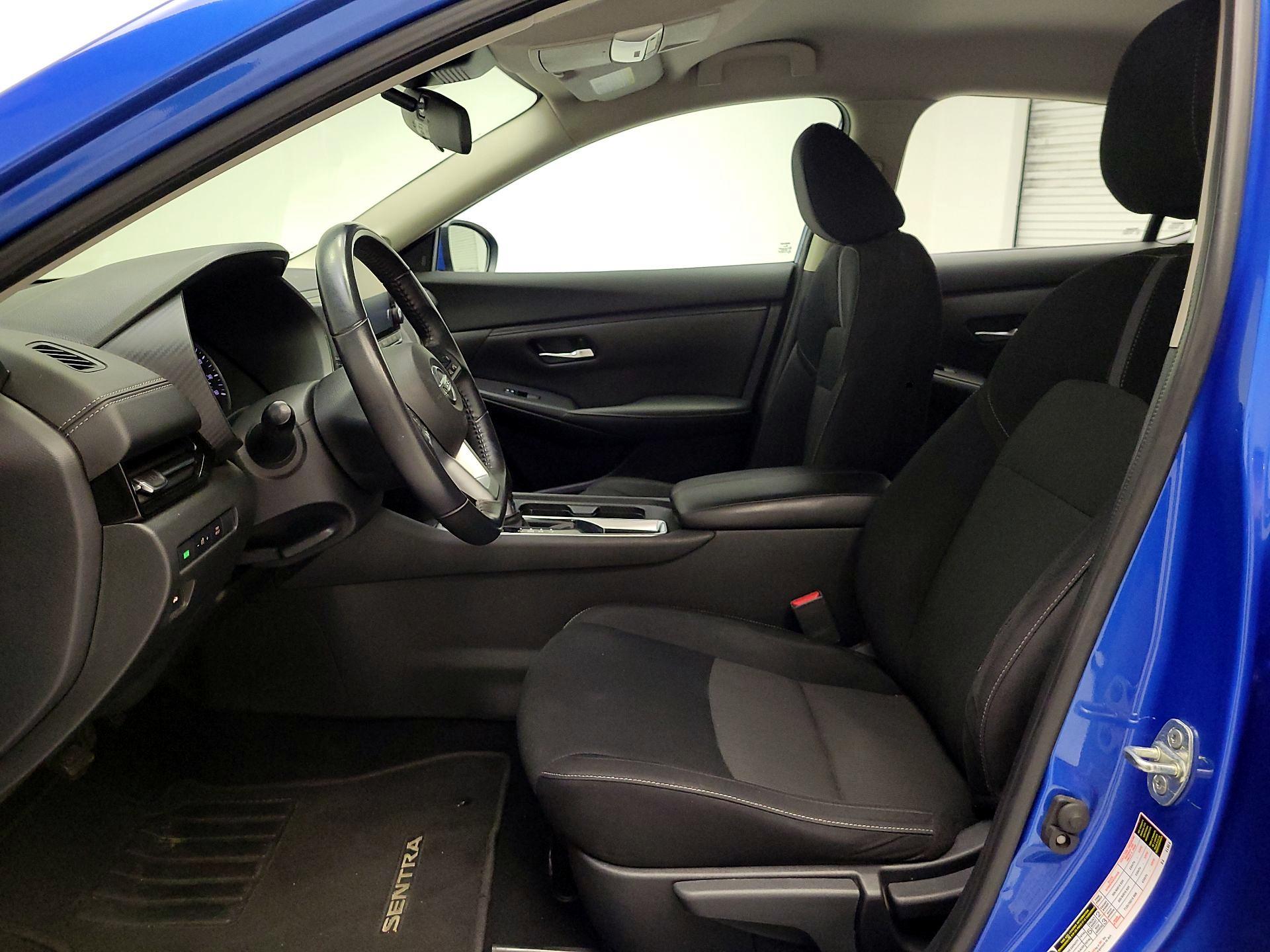 Thumbnail: 2020 Nissan Sentra - 11