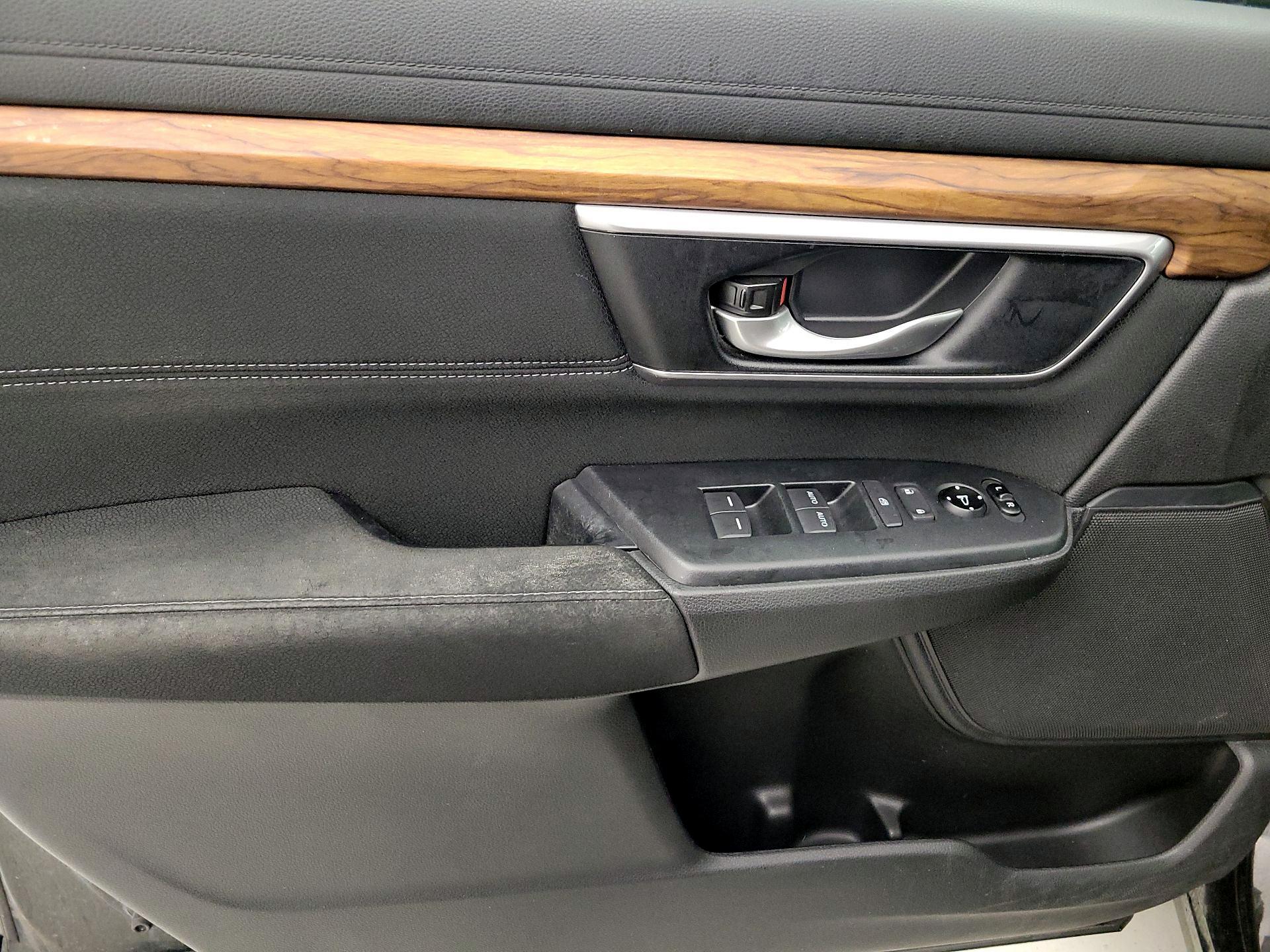 Thumbnail: 2017 Honda CR-V - 12