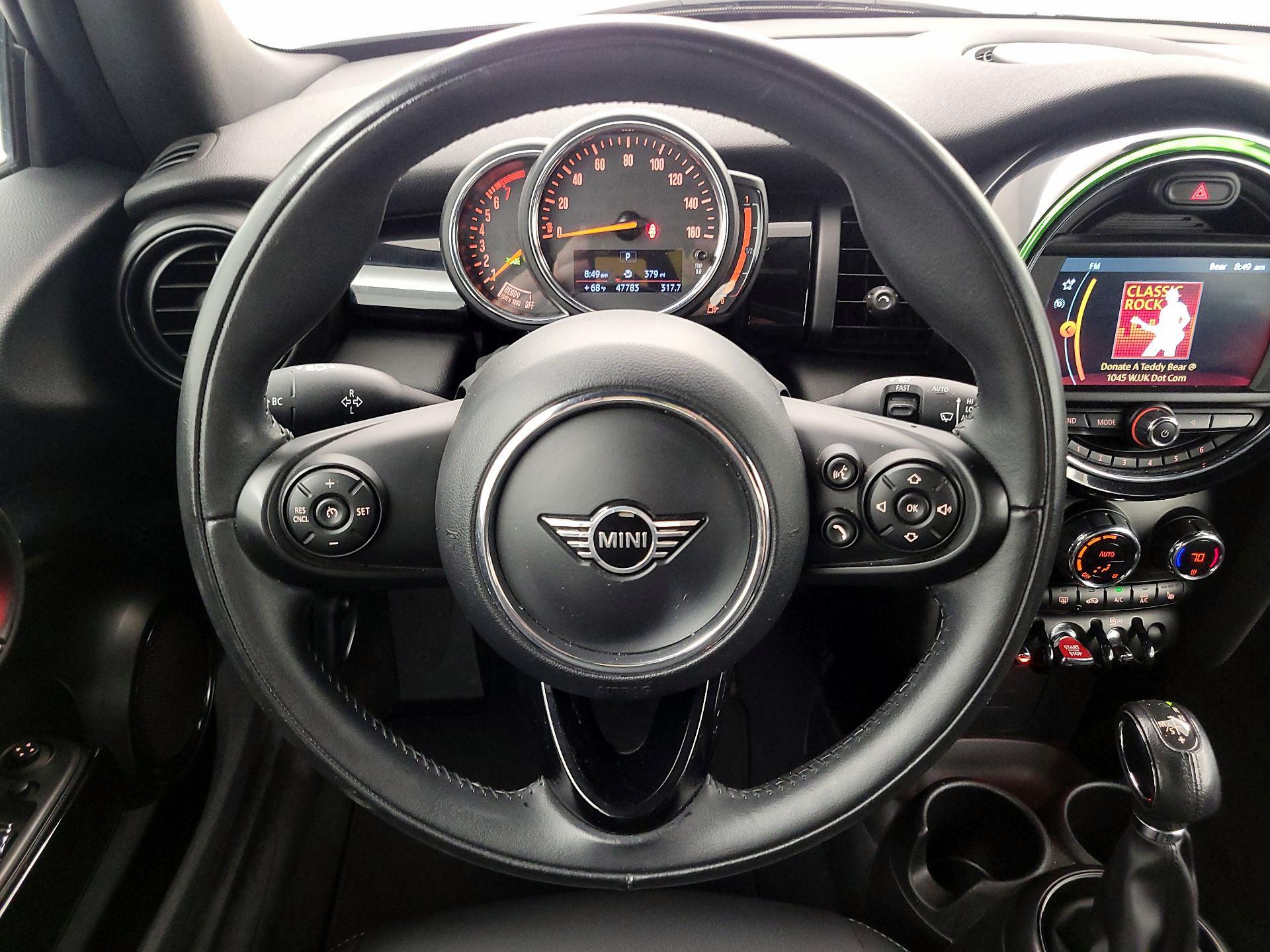 Thumbnail: 2019 MINI Cooper - 10