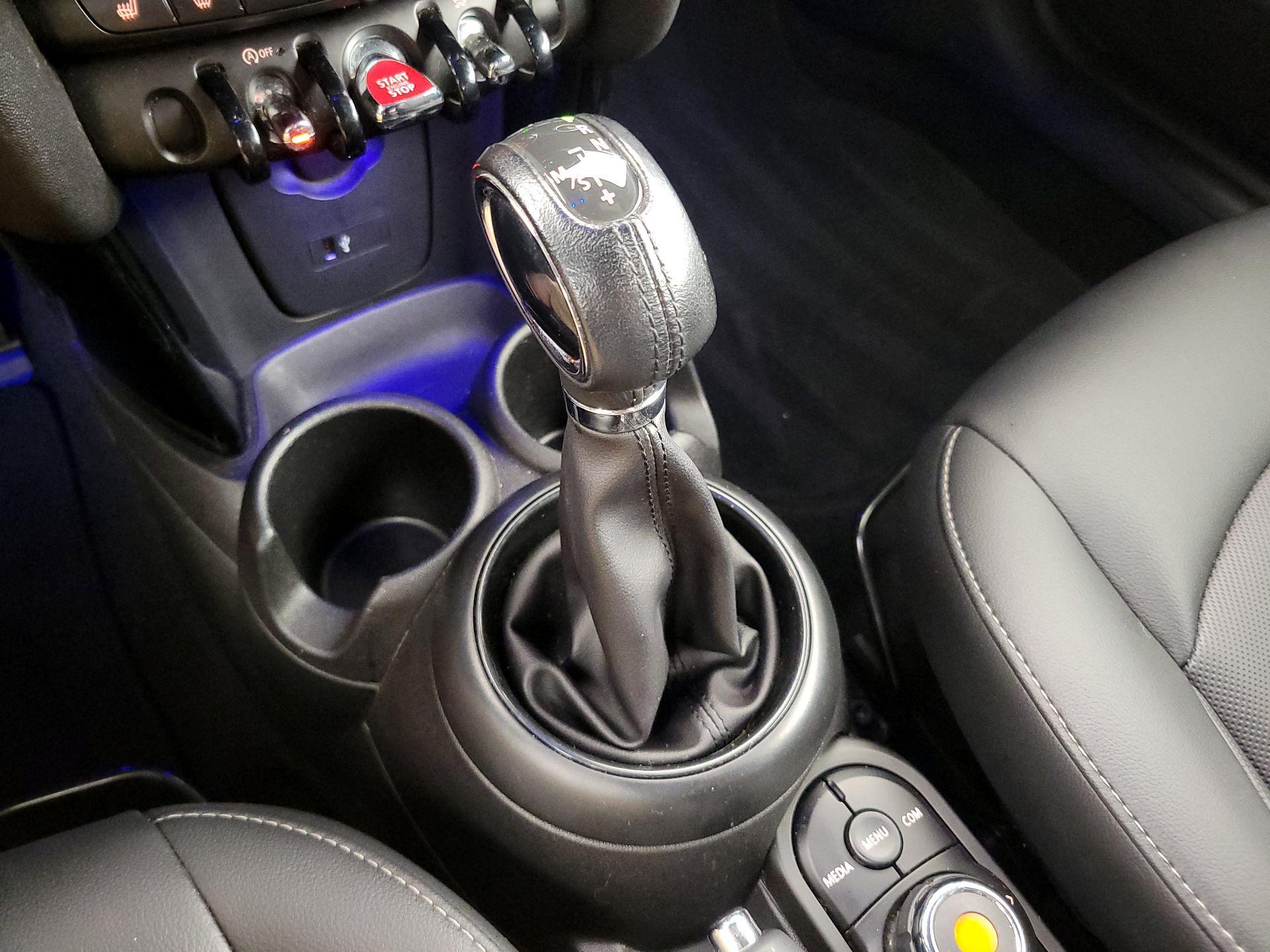 Thumbnail: 2019 MINI Cooper - 17