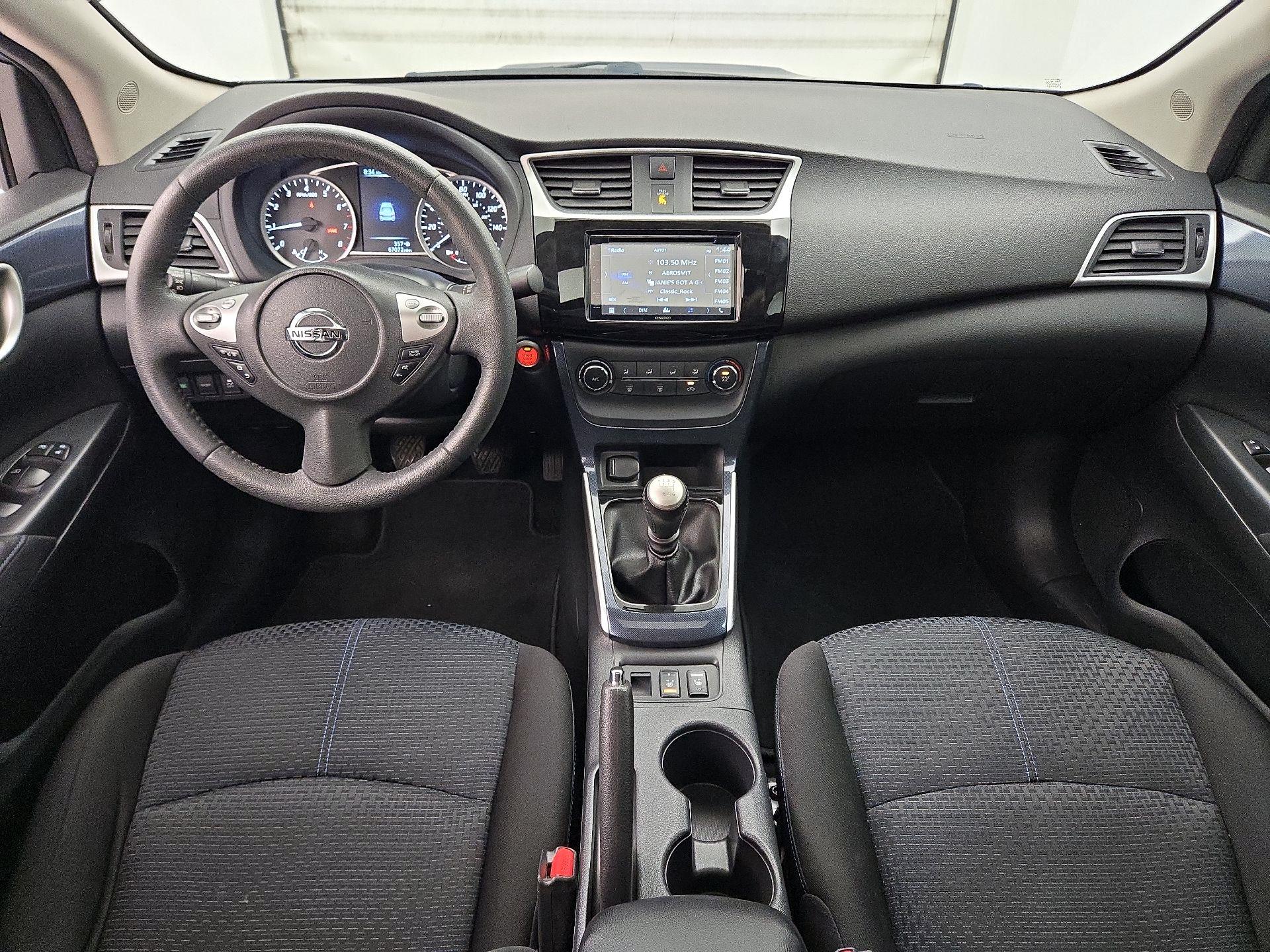 Thumbnail: 2017 Nissan Sentra - 9