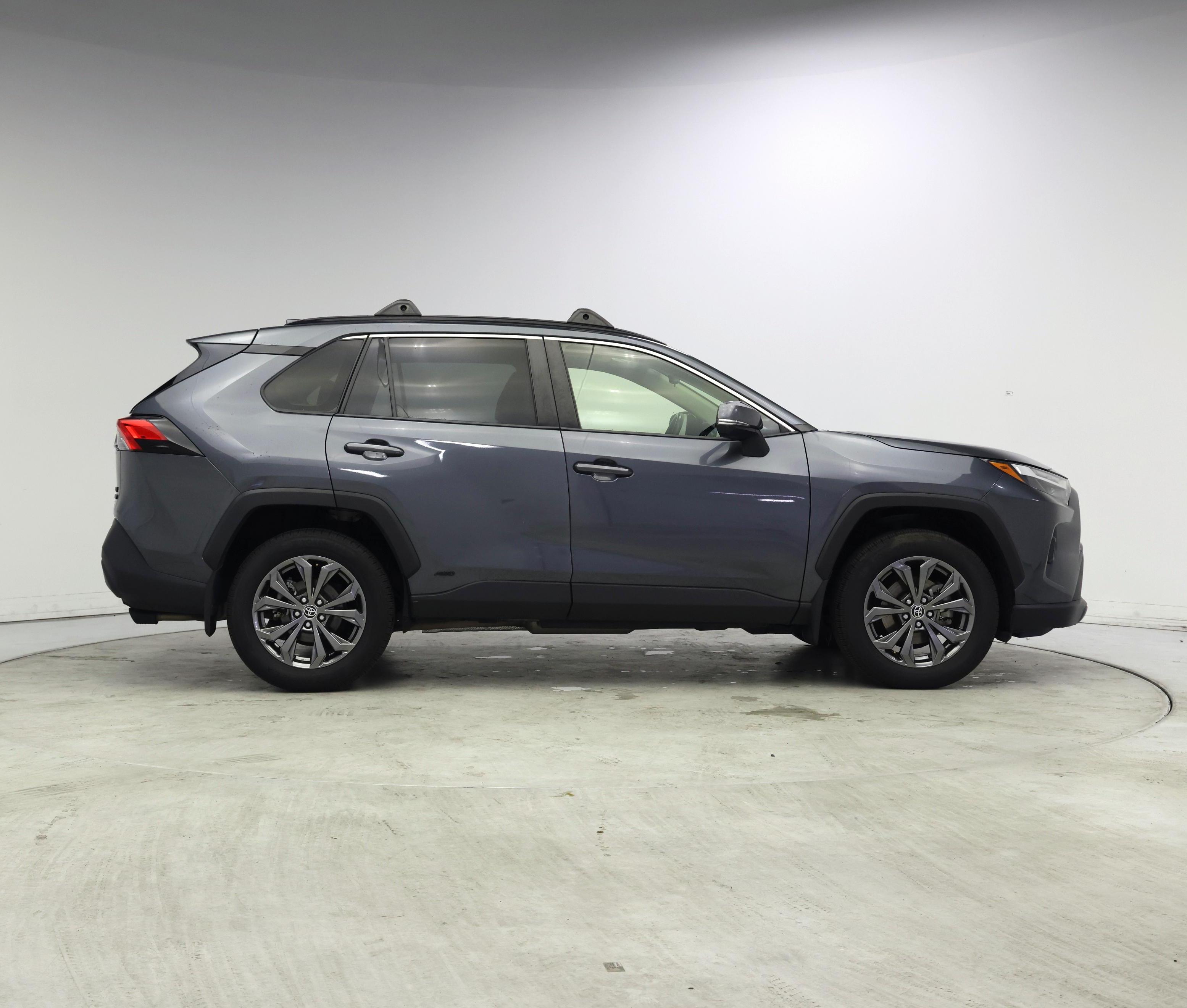 Thumbnail: 2022 Toyota RAV4 - 7
