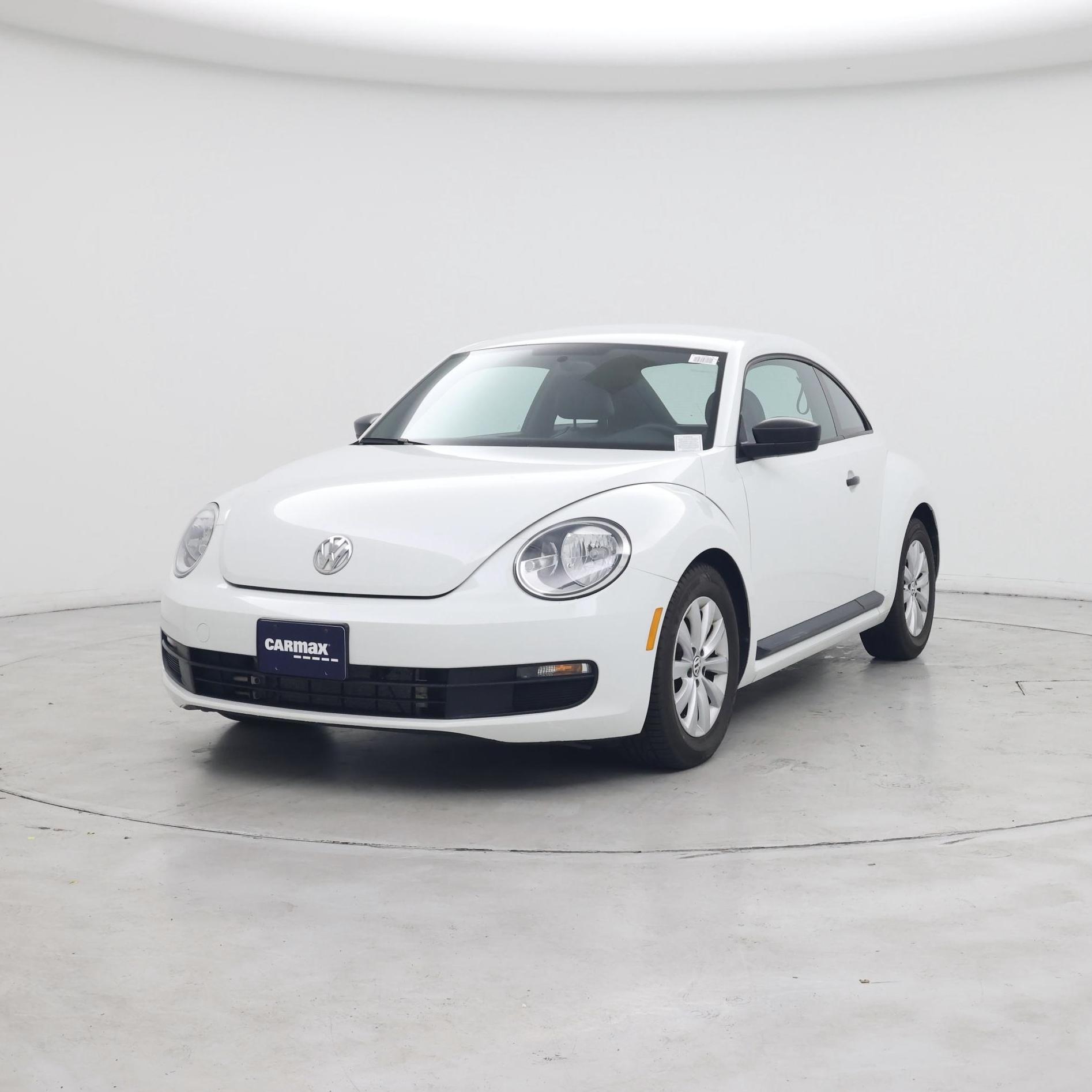 Thumbnail: 2015 Volkswagen Beetle - 4